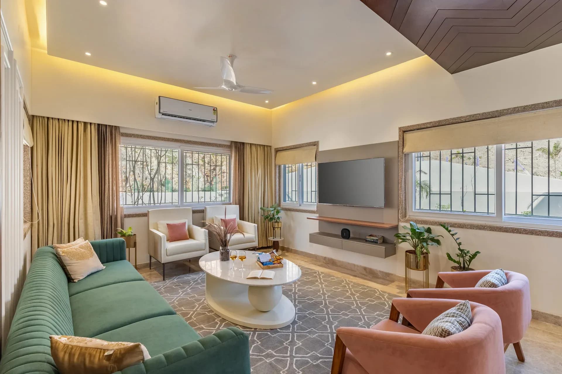 Shourya Eden | 3-BHK | Pvt Pool & Garden | Scenic Views - Image 11