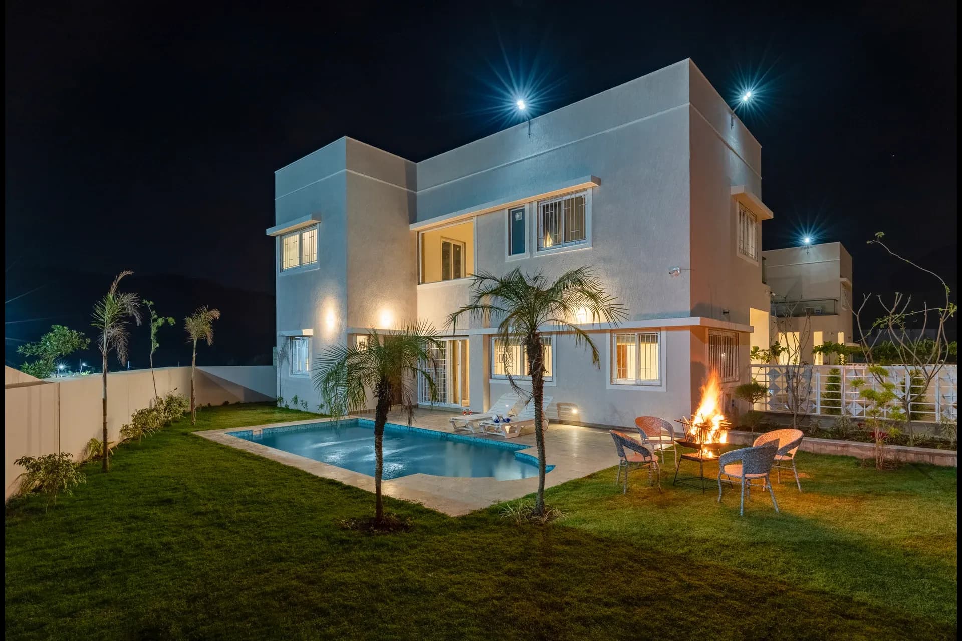 Shourya Eden | 3-BHK | Pvt Pool & Garden | Scenic Views - Image 5