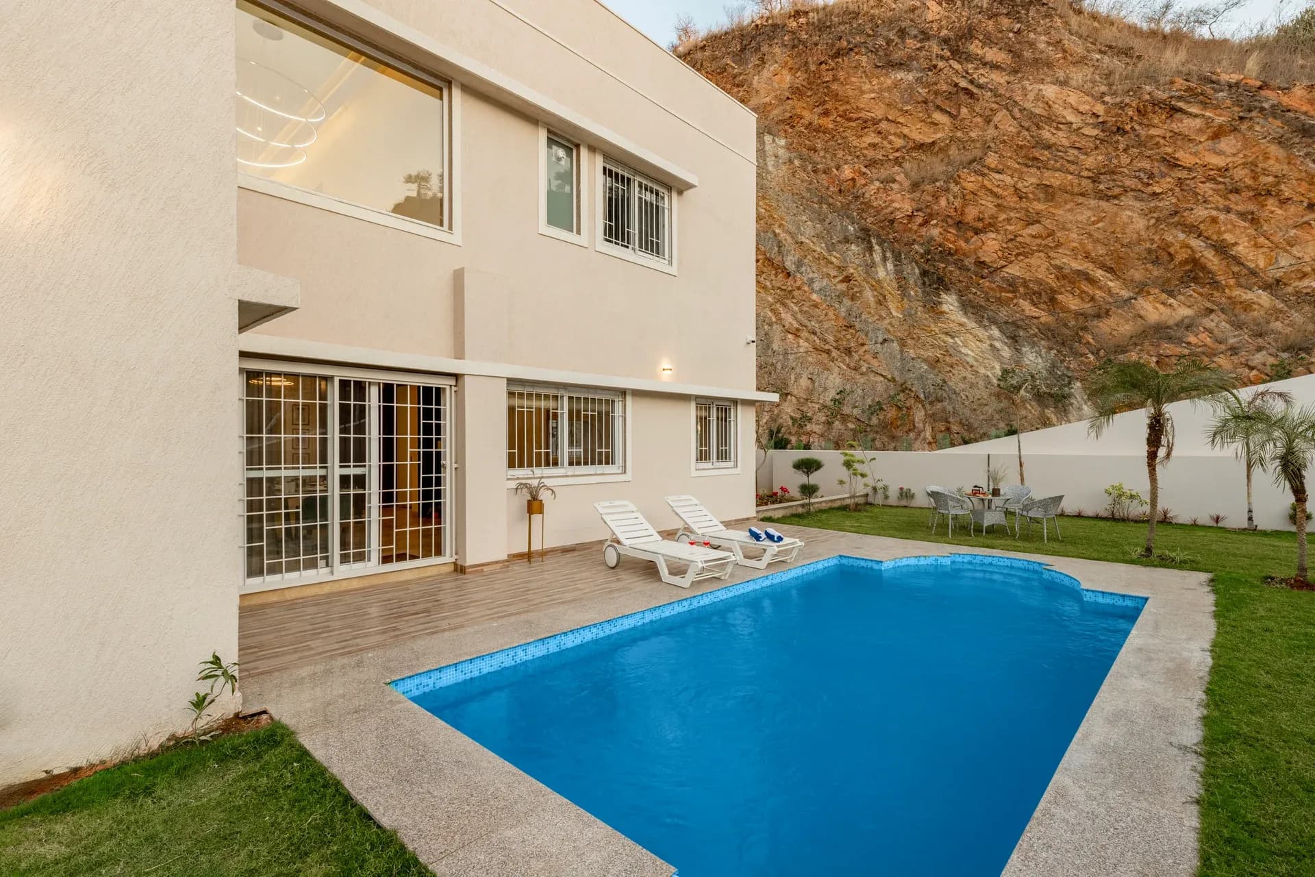 Shourya Eden | 3-BHK | Pvt Pool & Garden | Scenic Views - Image 8