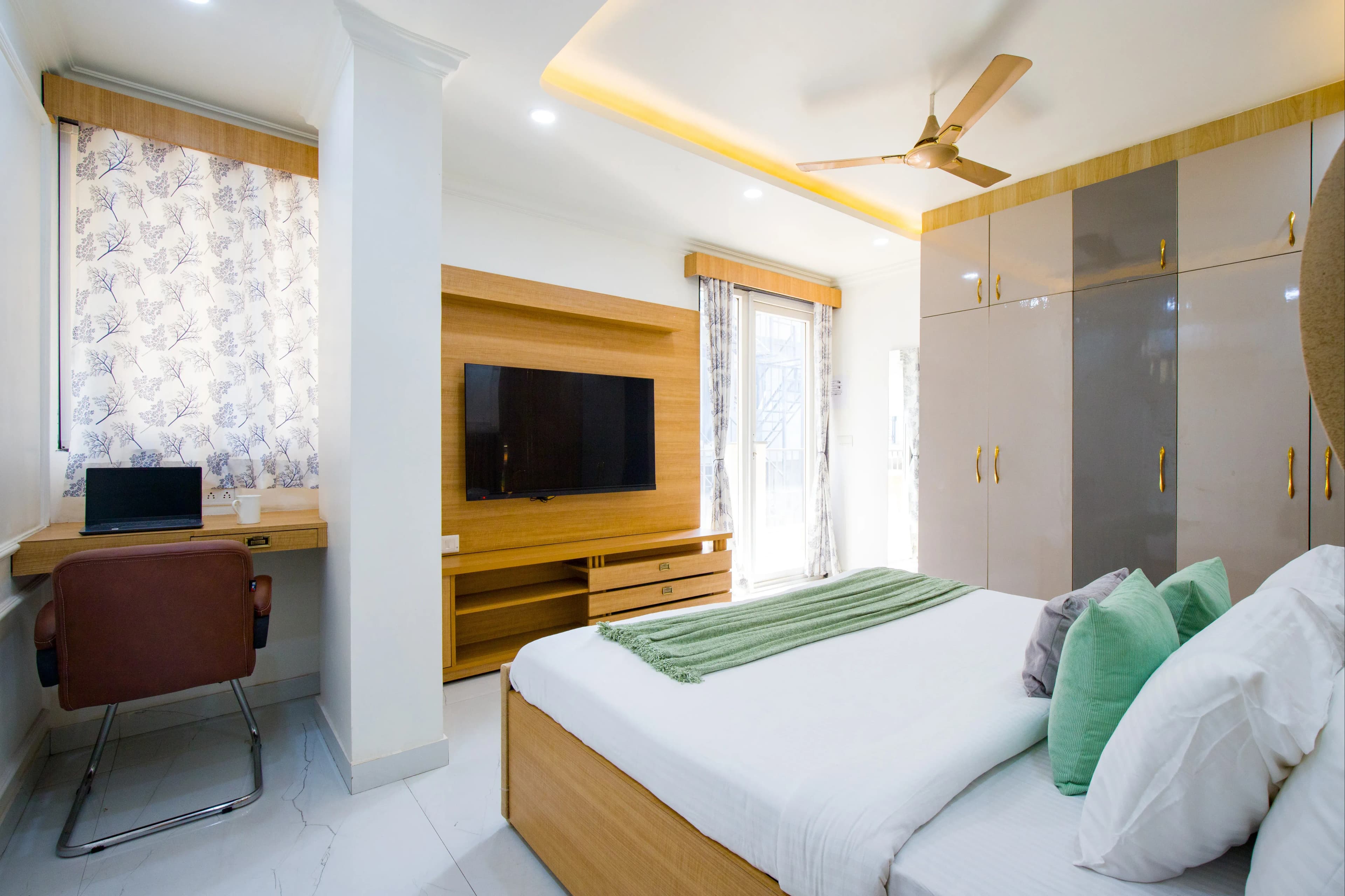 Miyabi Premium Suite | Chic 1-BHK Suite With Common Pool, Terrace & Gym - Image 19