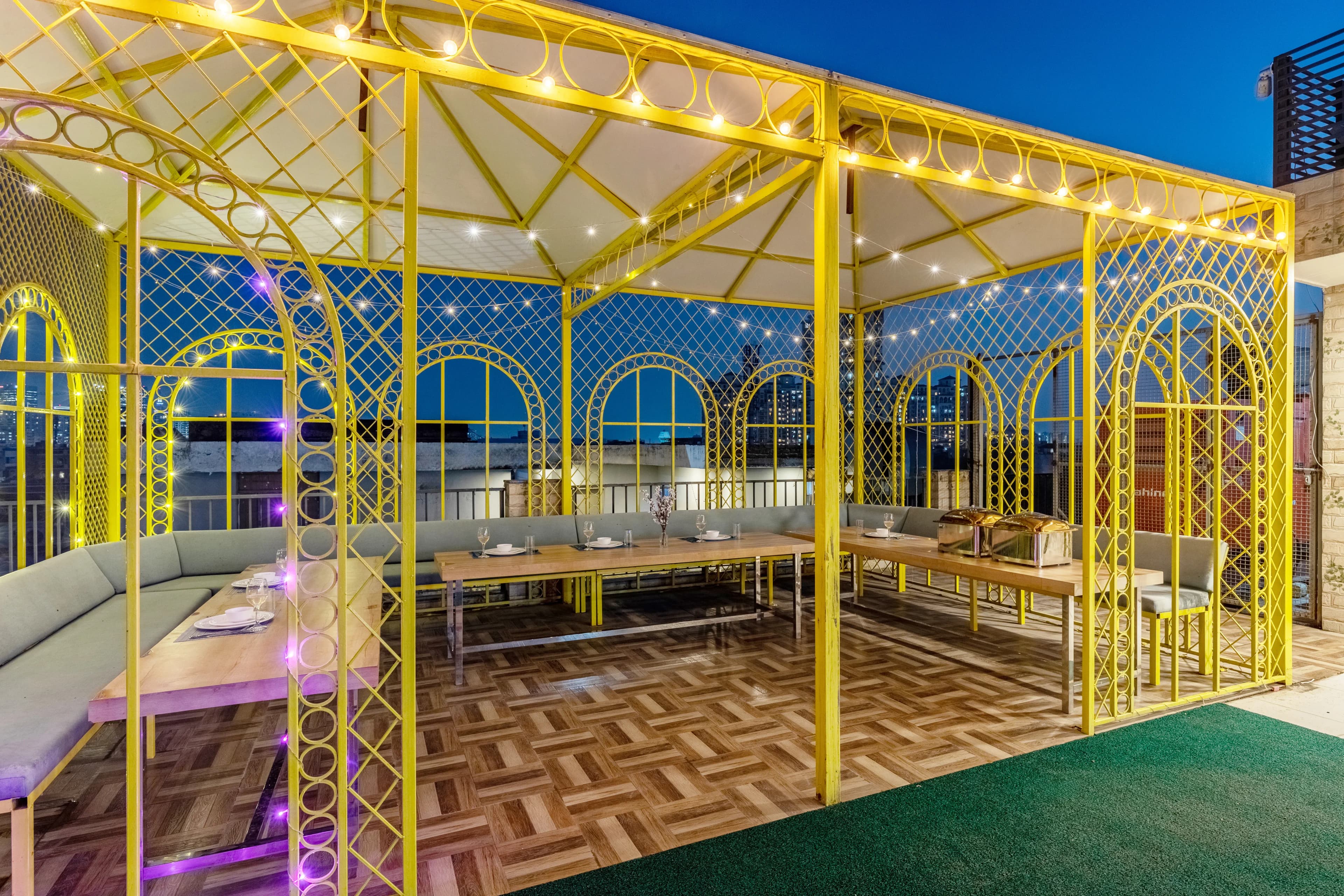 Miyabi Premium Suite | Chic 1-BHK Suite With Common Pool, Terrace & Gym - Image 15