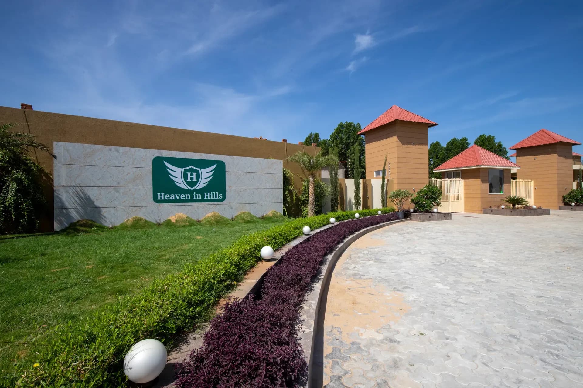 Heaven in Hills Kahili | Pet-friendly 2-BHK Villa With Private Pool, Garden & Club House - Image 40