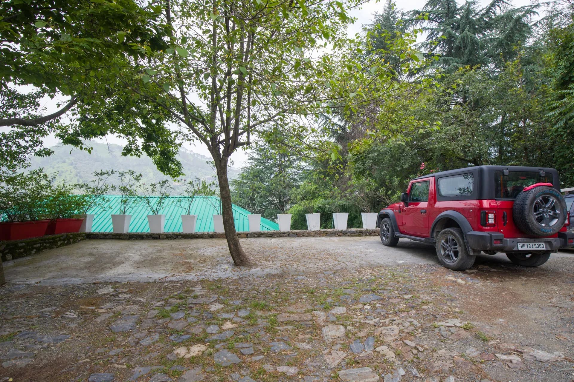 Suro Woodcrest Chalet | Pet-friendly Stay With Loft, Restaurant & Outdoor Seating - Image 33