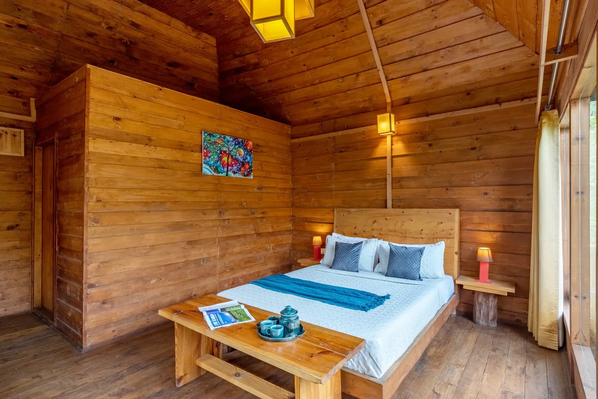 Suro Woodbine Chalet | Pet-friendly Suite With A Balcony, Restaurant & Outdoor Seating - Image 22
