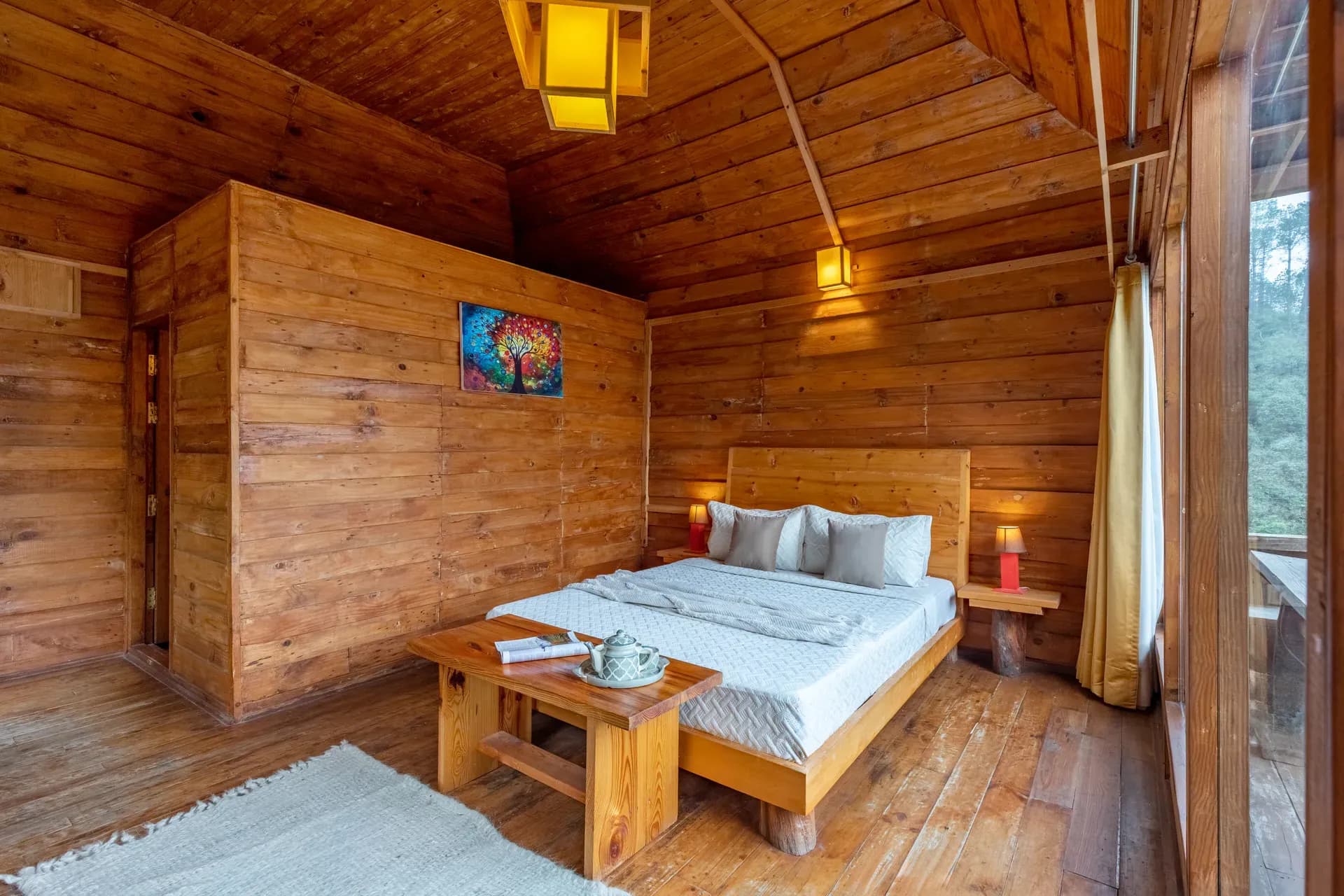 Suro Woodbine Chalet | Pet-friendly Suite With A Balcony, Restaurant & Outdoor Seating - Image 24