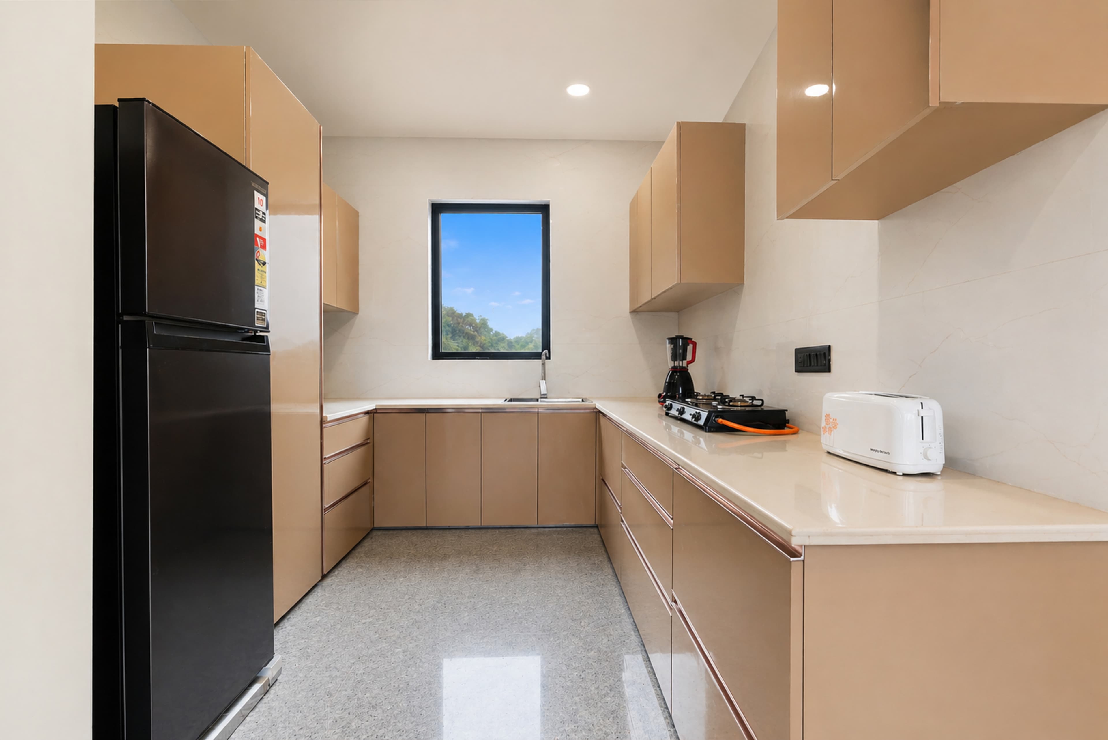 Panchvati Veloraa | Spacious Pet-Friendly 6-BHK Apartment | Scenic Views & Sit-Out Area - Image 7
