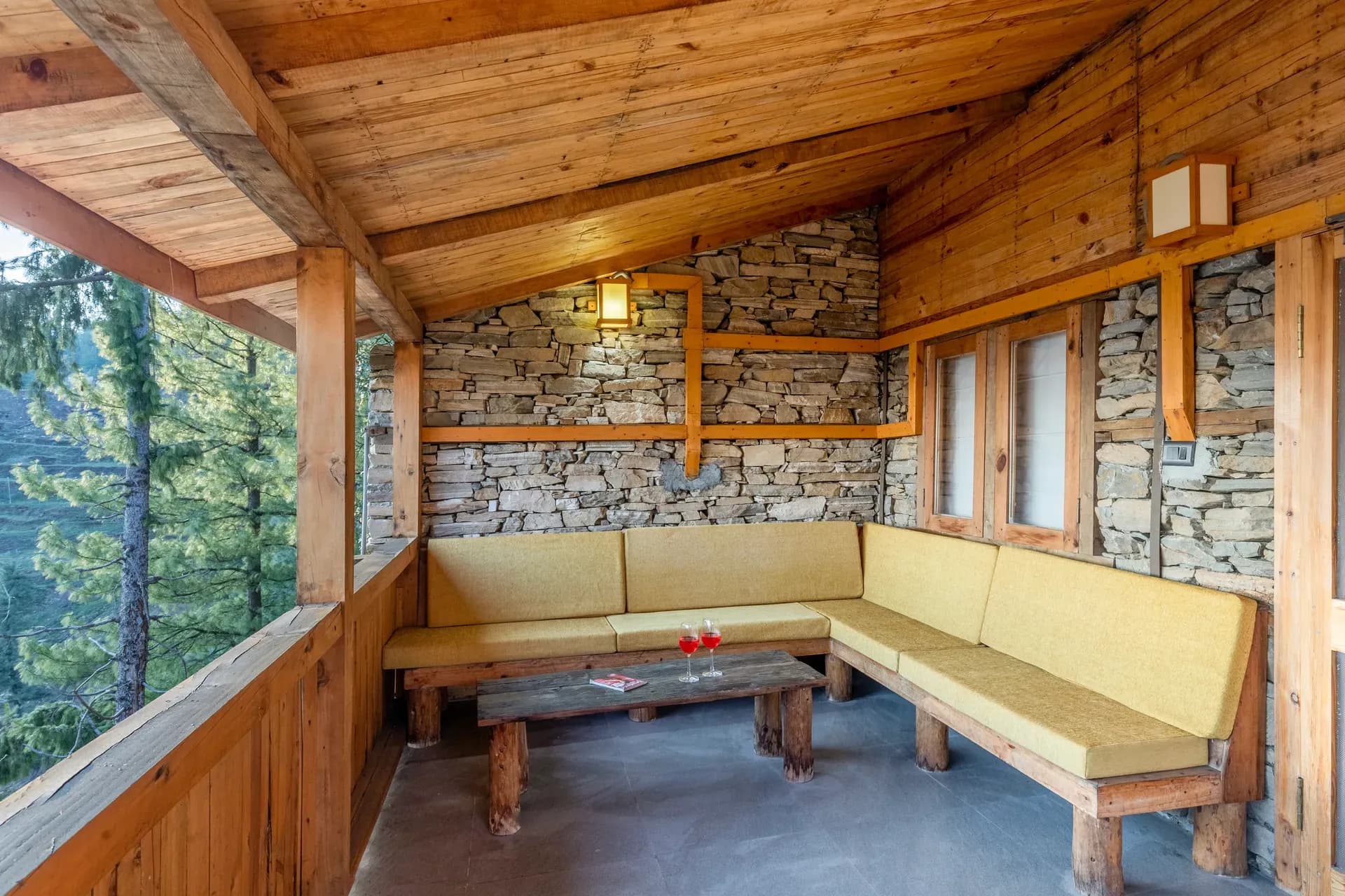 Everly | Pet-friendly Traditional 1-Bedroom Retreat With Attic, Sauna & Garden - Image 4