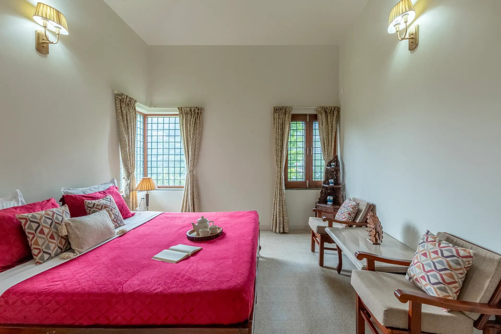 Irayna | 4-BHK | Garden & Lake View | Studio Room - Image 21