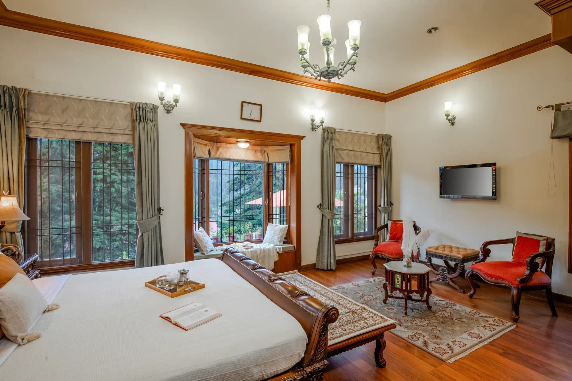 The Meadow | Elegant 3-BHK Hill Retreat With Entertainment Lounge & Terrace - Image 18
