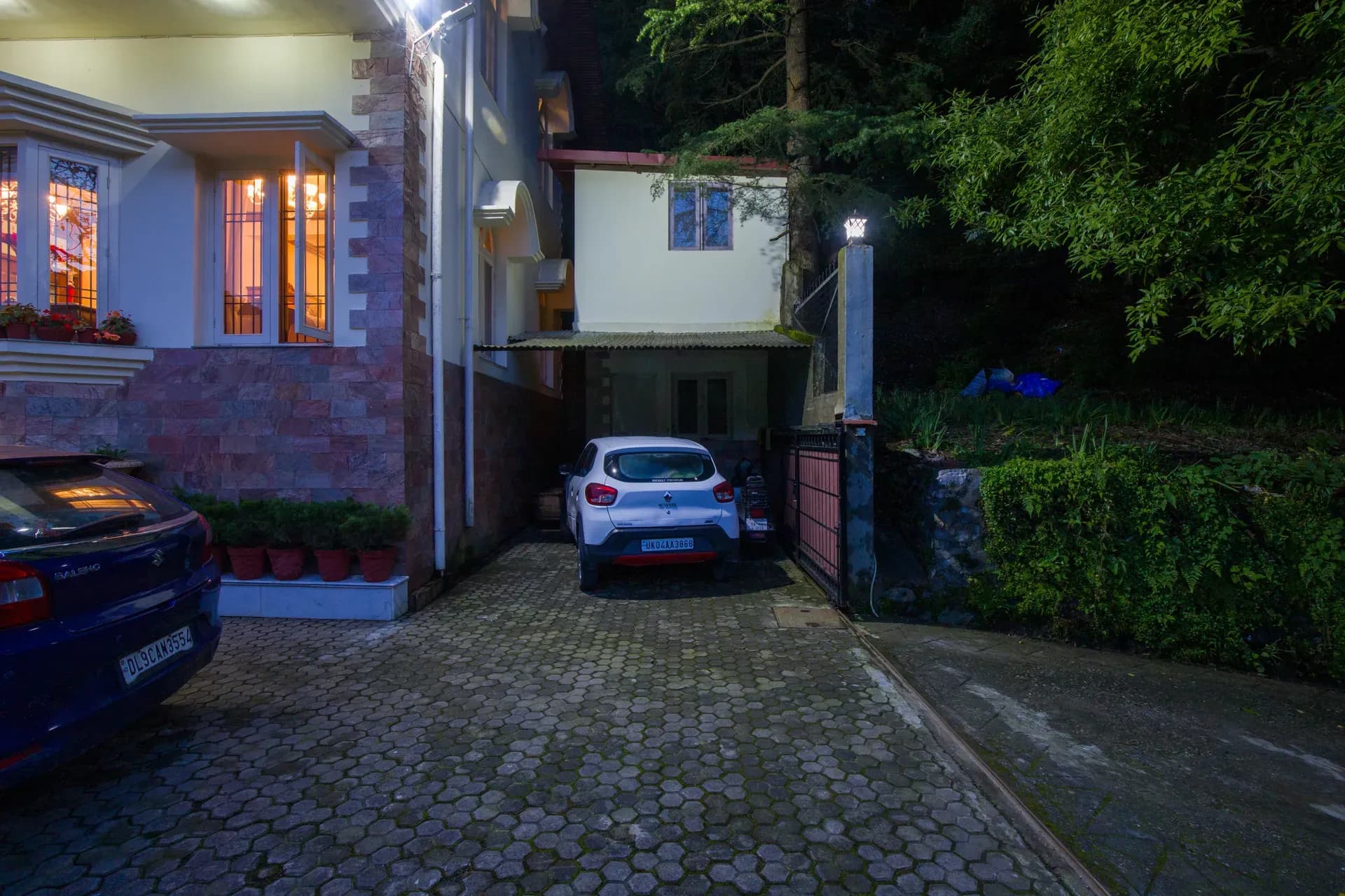 The Meadow | Elegant 3-BHK Hill Retreat With Entertainment Lounge & Terrace - Image 28
