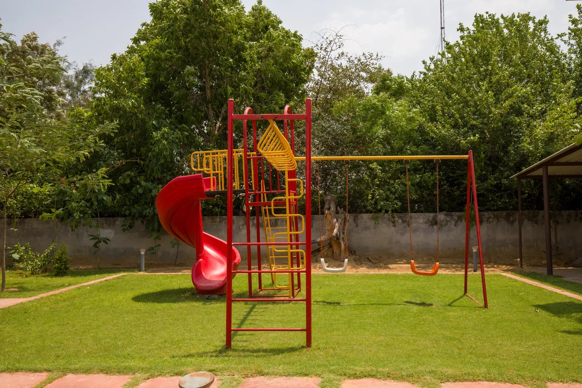 Raga | 2-BHK | Pvt Pool | Garden | Gazebo | Entertainment Lounge | Kids Play Area - Image 9