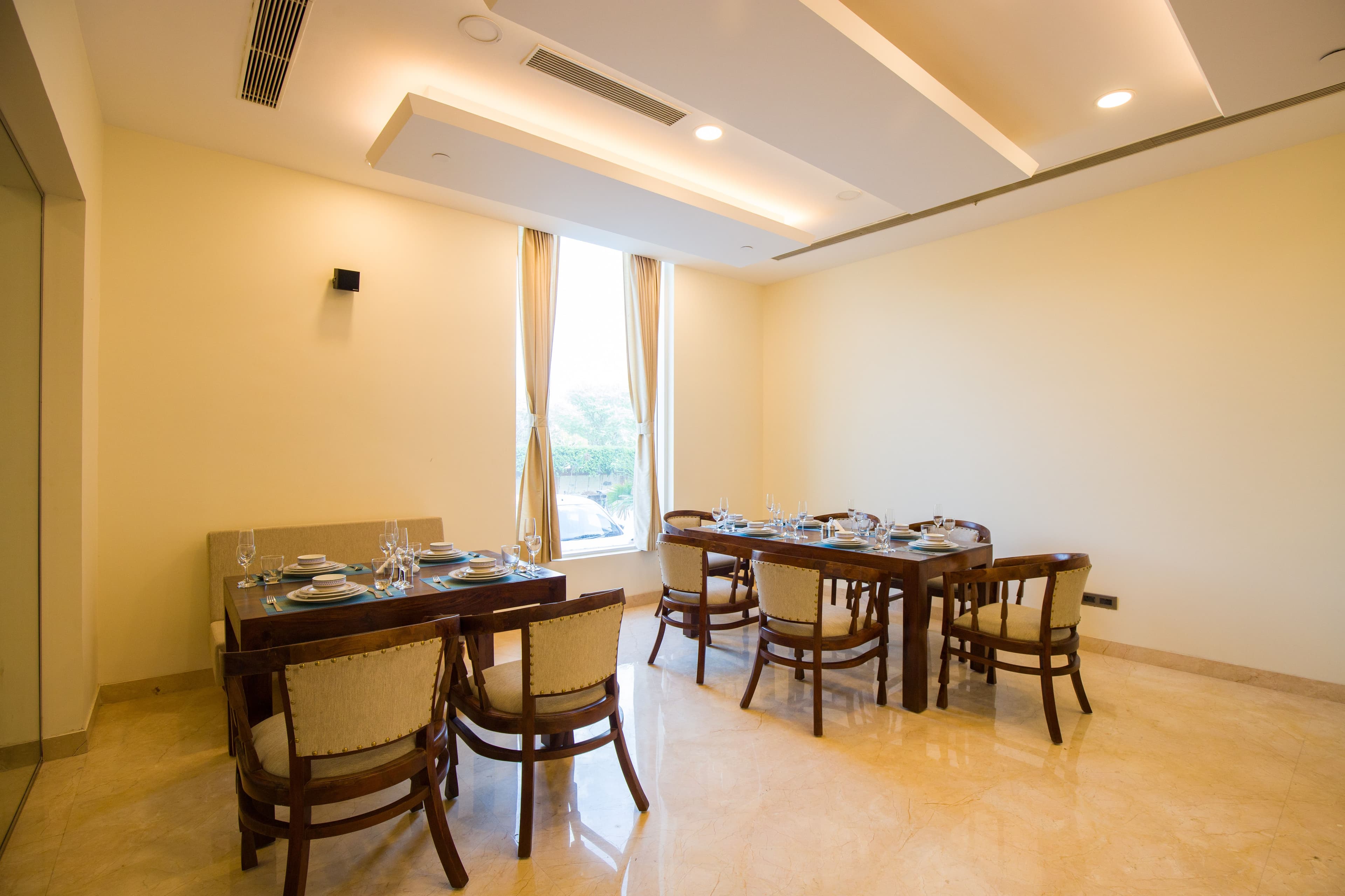 Eternal Oasis City View Suite | Chic 1-Room With Restaurant & Celebration Venue | Golf Course Road - Image 15