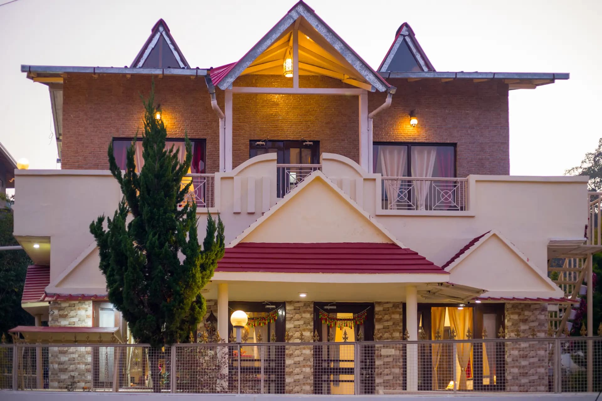 Cozy Nest | 2-BHK | Garden | Balcony | Swing | Bathtub | Bonfire Area  - Image 28