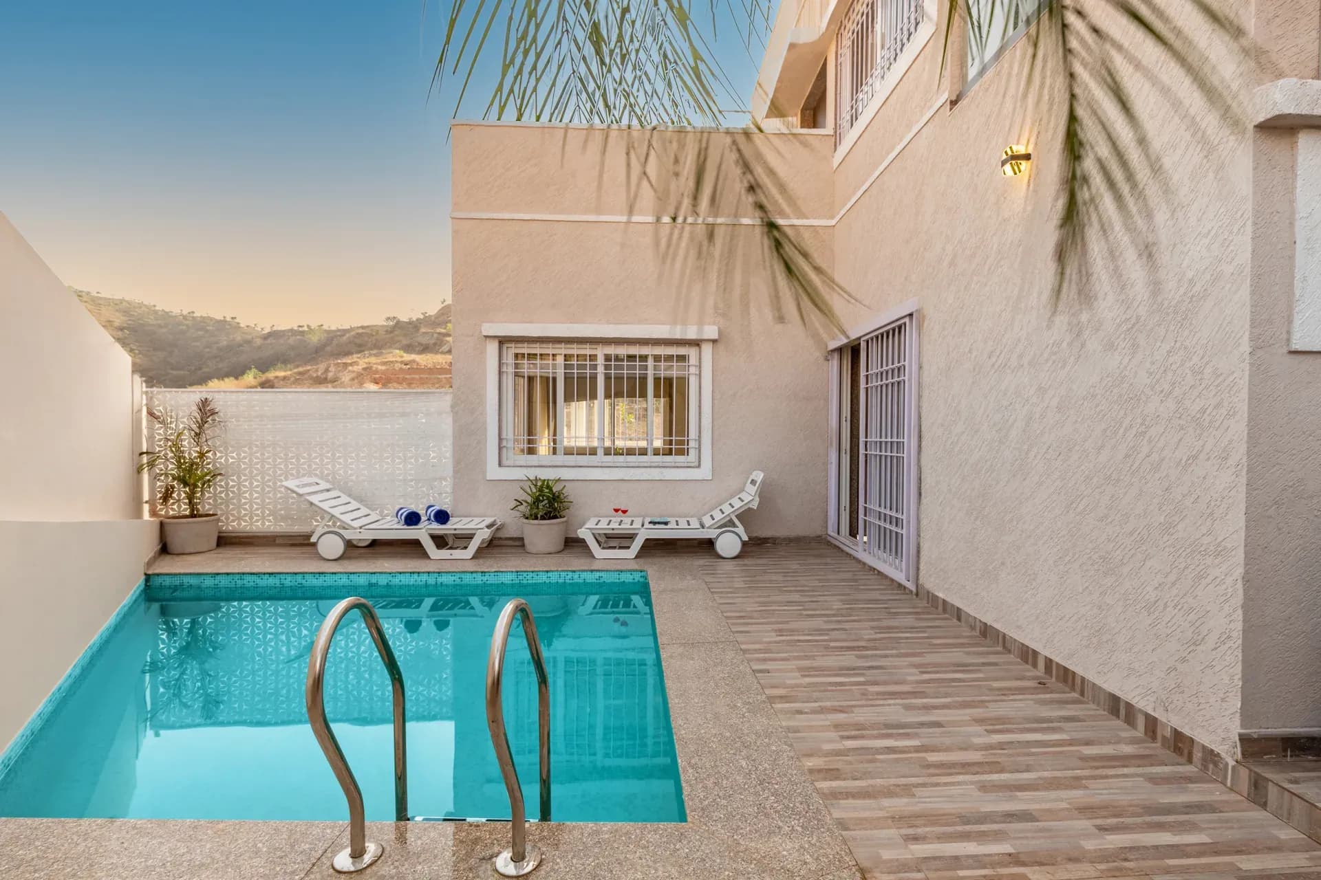 Shourya Zenna | 3-BHK | Pvt Pool & Garden | Terrace | Scenic Views - Image 1