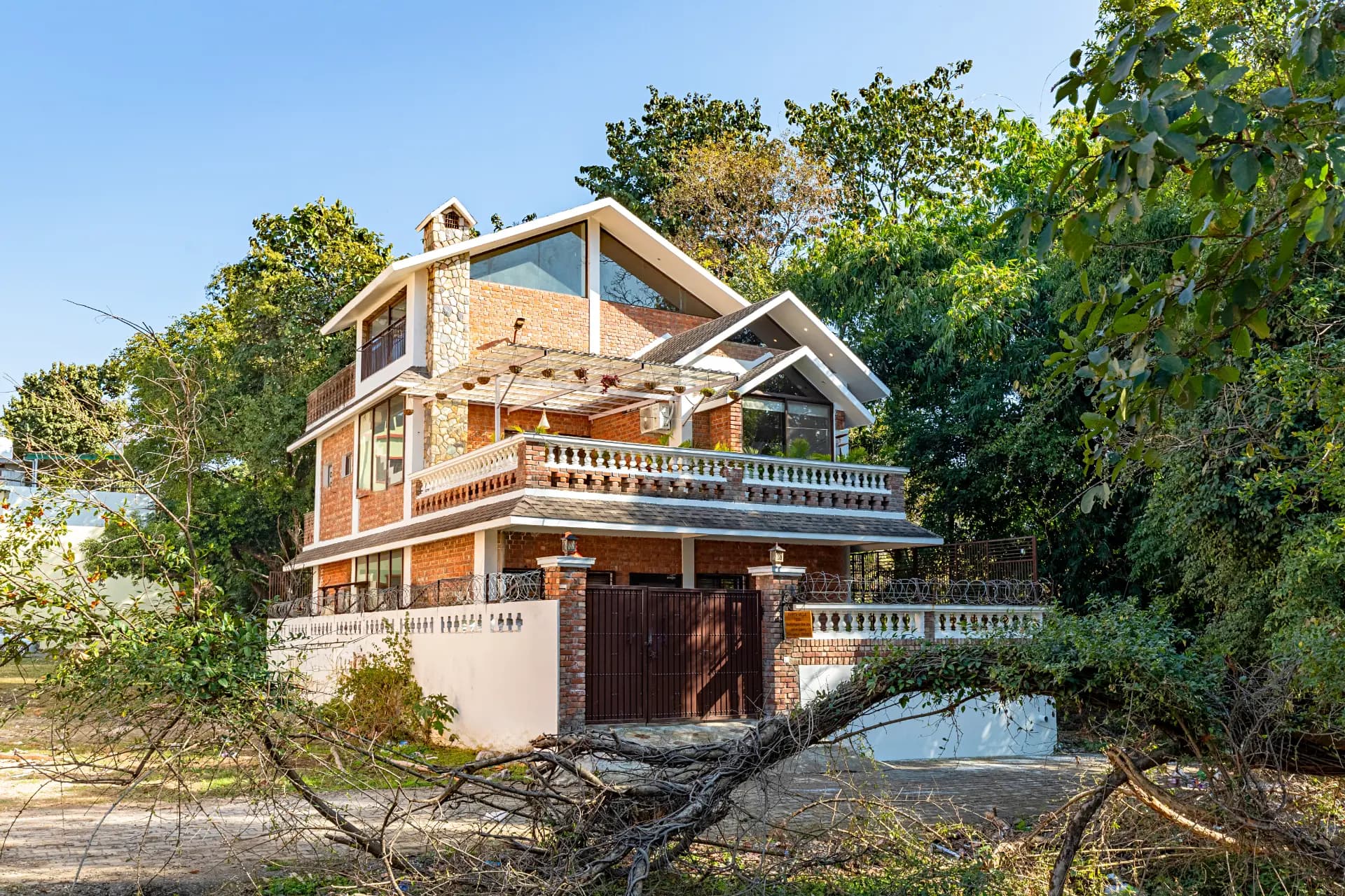 Rahta | 3-BHK Pet-friendly Retreat With Picturesque Balcony & Outdoor Patio - Image 37