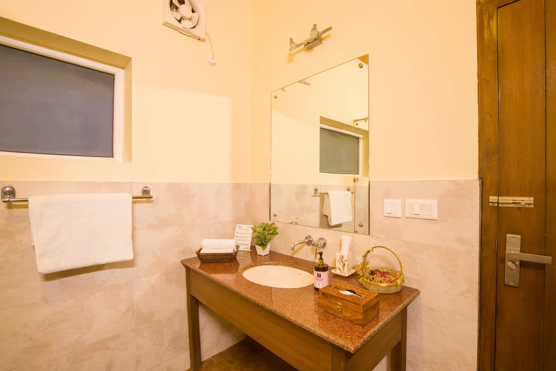 Villa Harmony | 2-BHK | Garden | Balcony | Hill view - Image 34
