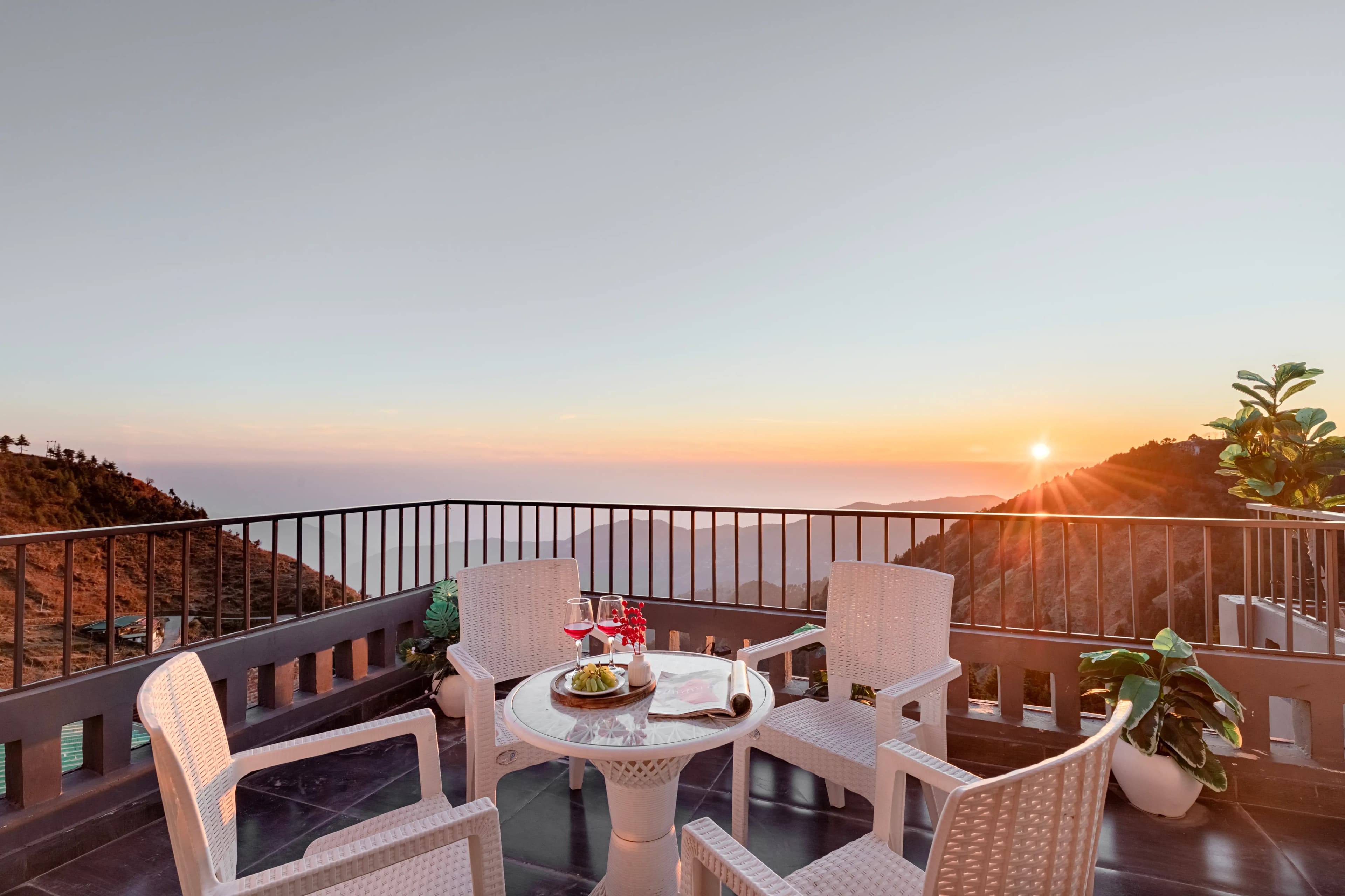 Evara | 2-BHK Pet-friendly Hideaway With Balcony, Fireplace & Views - Image 6