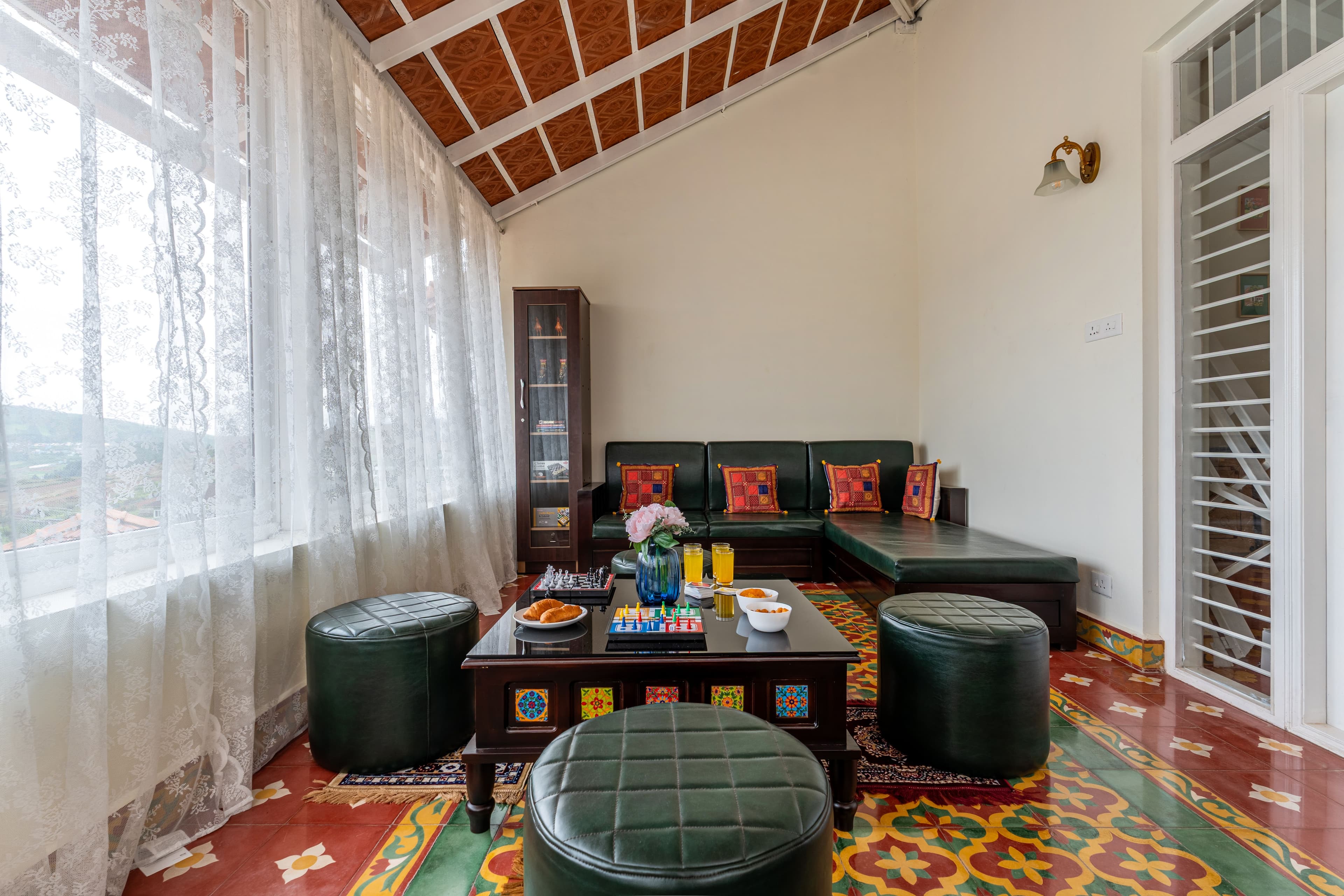Mihirika’s Nirvana | 5-BHK With Garden, Gazebo, Bonfire Pit & Scenic Views; Near Karnataka Garden - Image 8