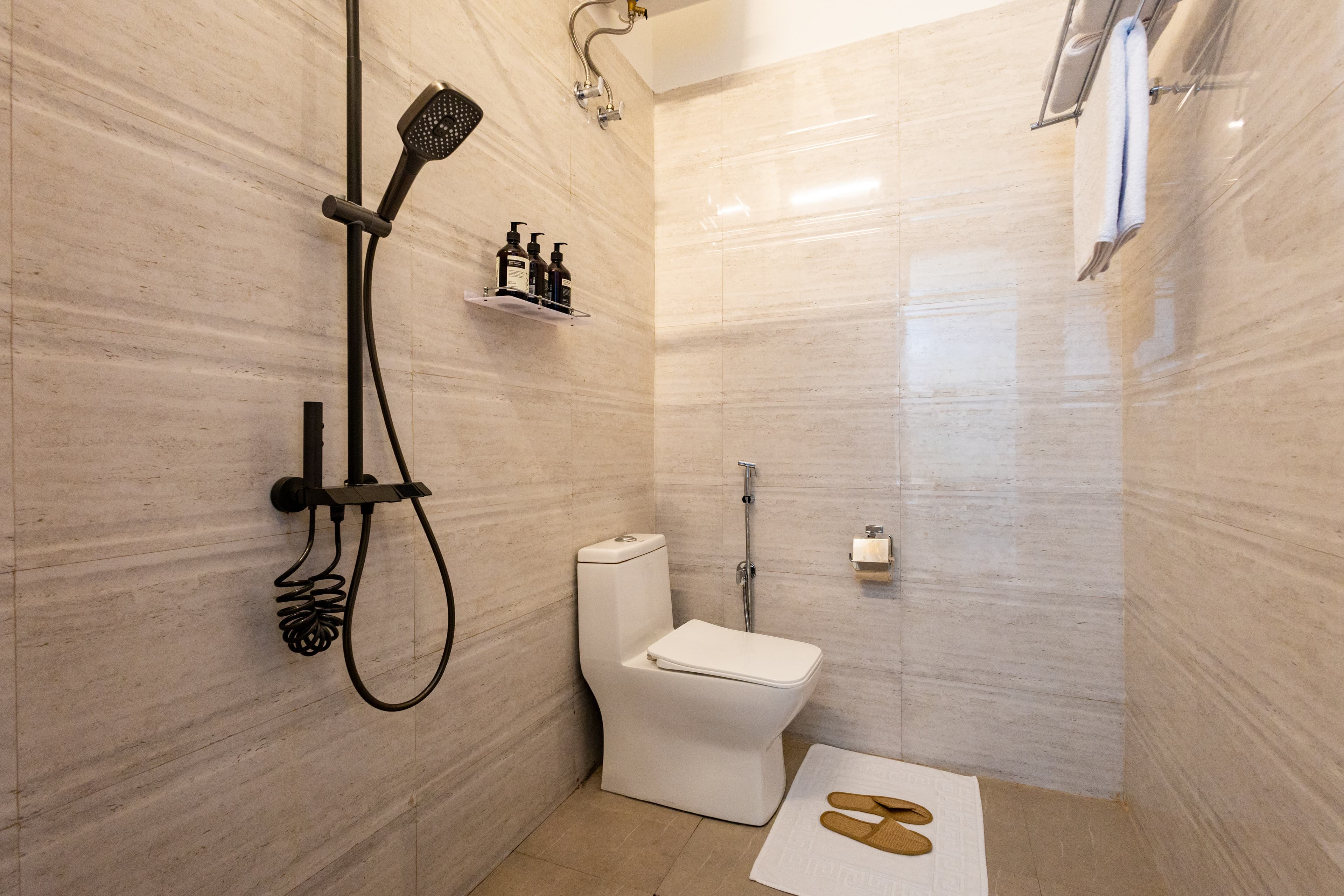 Aanandam Villas and Resort | Pet-friendly Standard Room With Shared Pool, Restaurant & Garden - Image 9