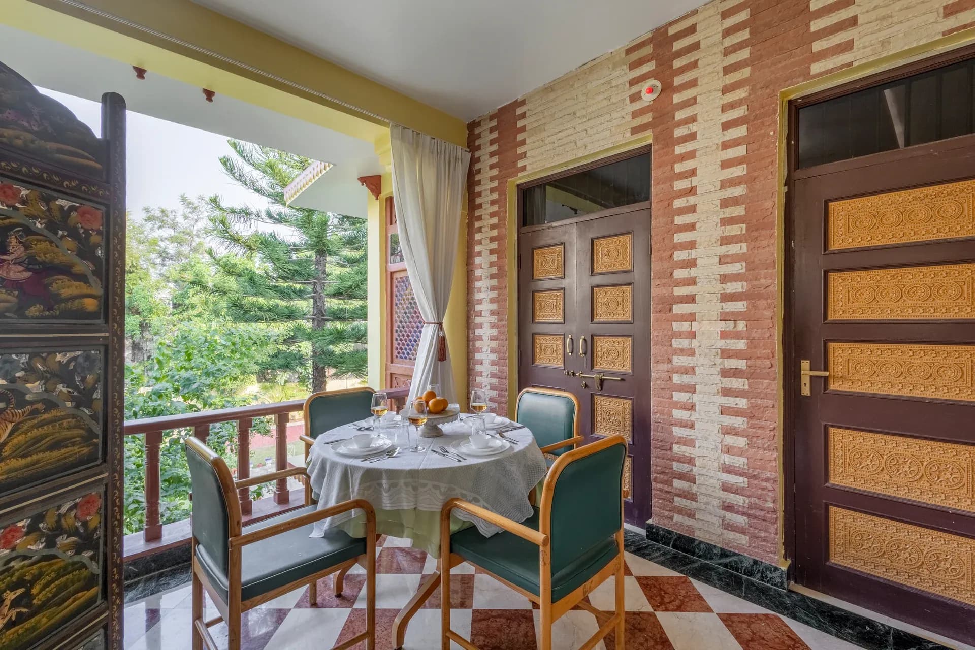 Abhimanyu Mansion Sapphire | 4-BHK Heritage Haveli With Outdoor Dining Area & Garden in City Centre - Image 4