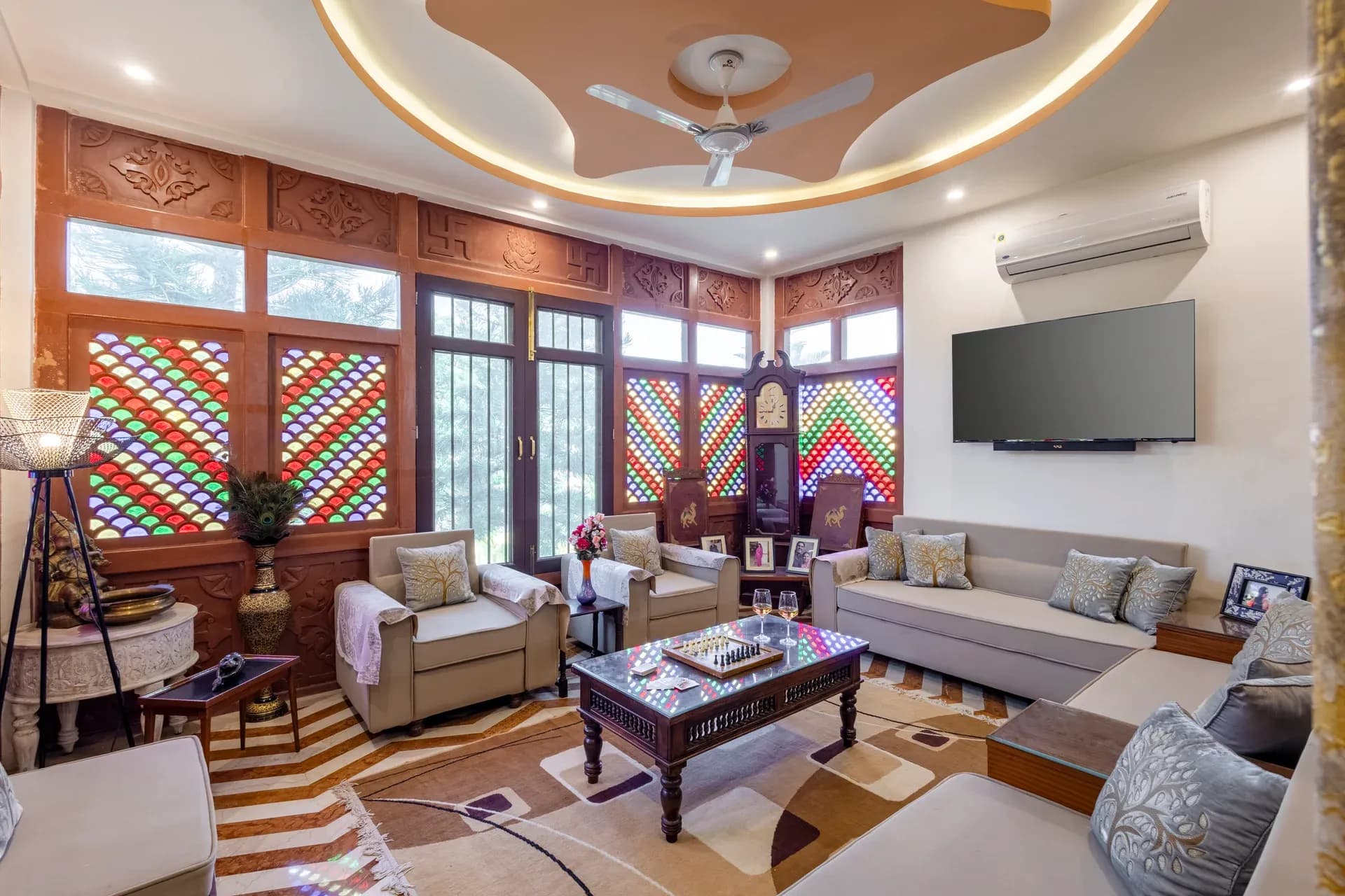 Abhimanyu Mansion Sapphire | 4-BHK Heritage Haveli With Outdoor Dining Area & Garden in City Centre - Image 11