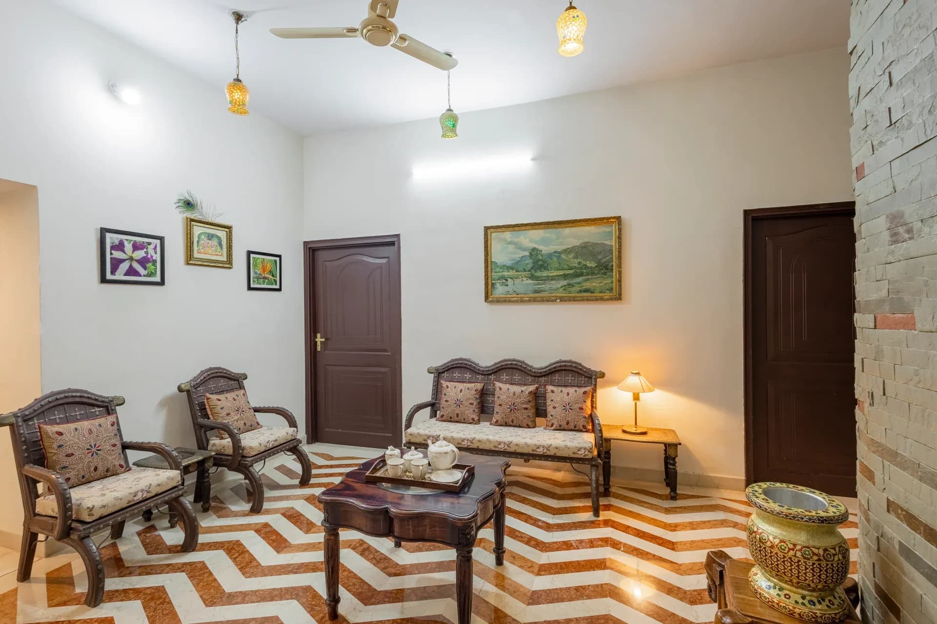 Abhimanyu Mansion Sapphire | 4-BHK Heritage Haveli With Outdoor Dining Area & Garden in City Centre - Image 28