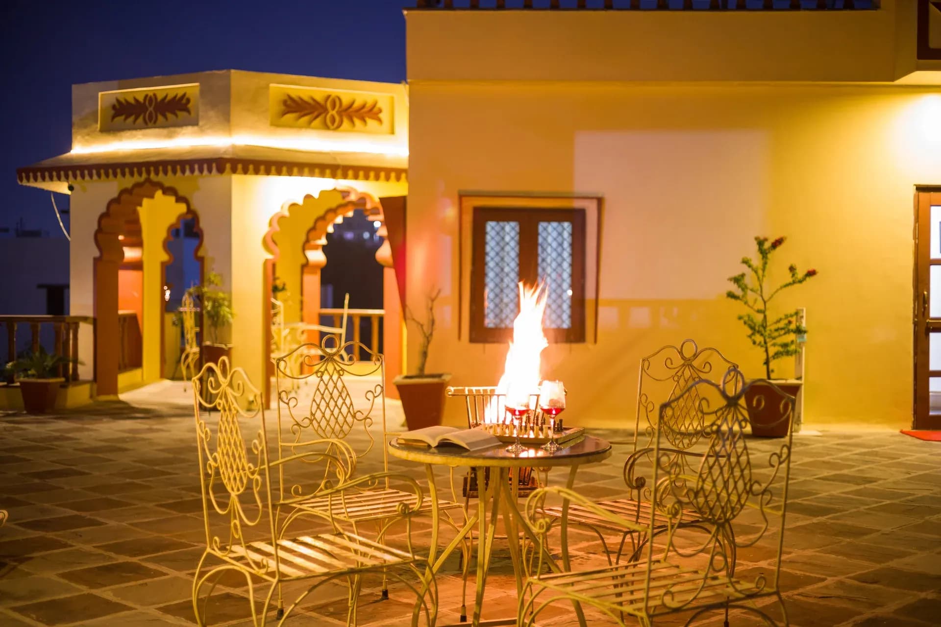 Abhimanyu Mansion Topaz | 2-BHK Haveli | Garden + Sit-Out Area | Central Location - Image 13
