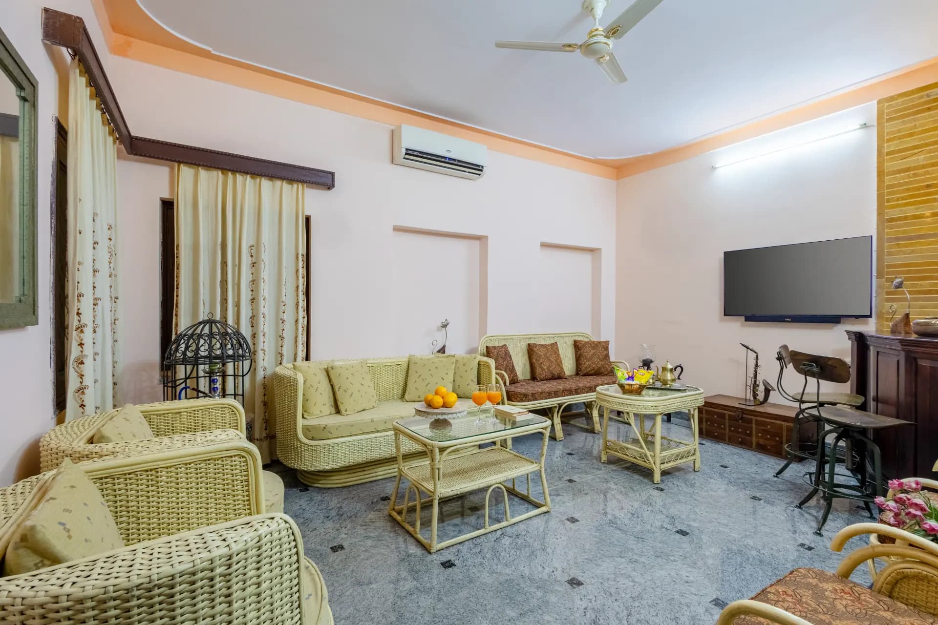 Abhimanyu Mansion Pearl | A 6-BHK Manor With Rajasthani Charm & a Garden In City’s Heart - Image 13