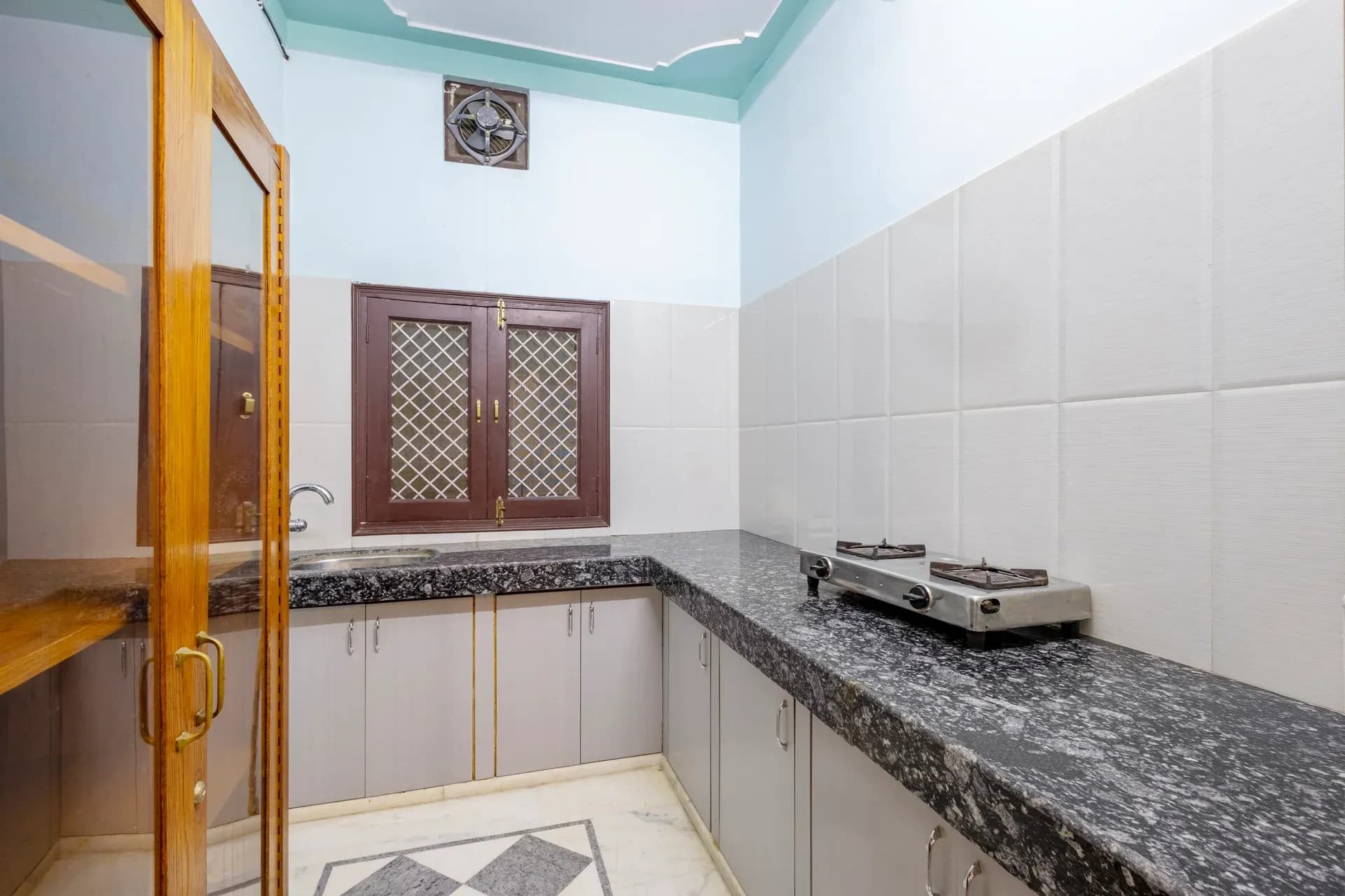 Abhimanyu Mansion Topaz | 2-BHK Haveli | Garden + Sit-Out Area | Central Location - Image 21