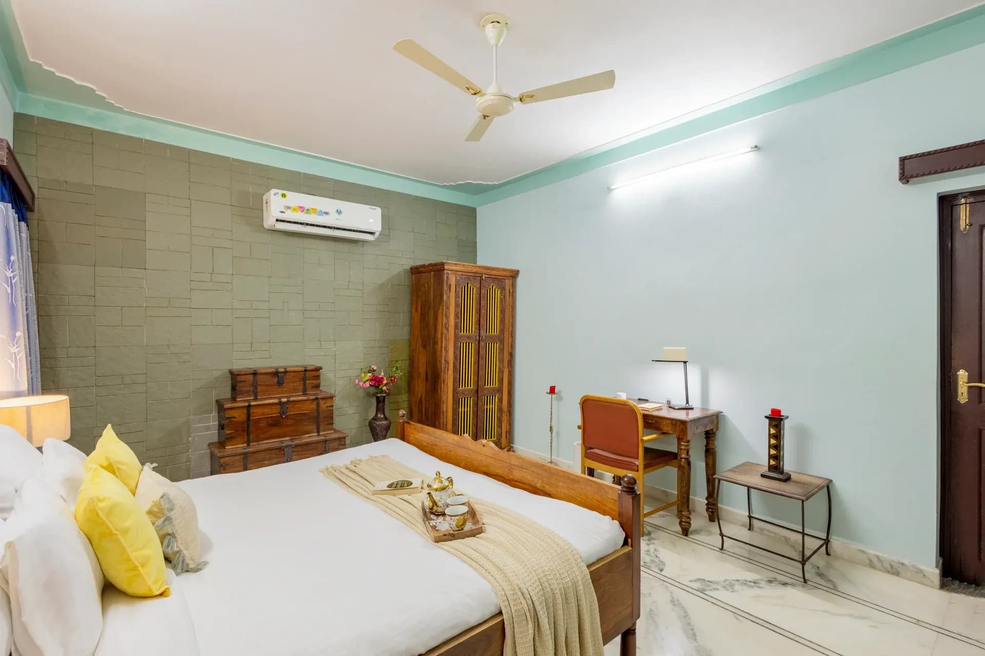 Abhimanyu Mansion Topaz | 2-BHK Haveli | Garden + Sit-Out Area | Central Location - Image 23