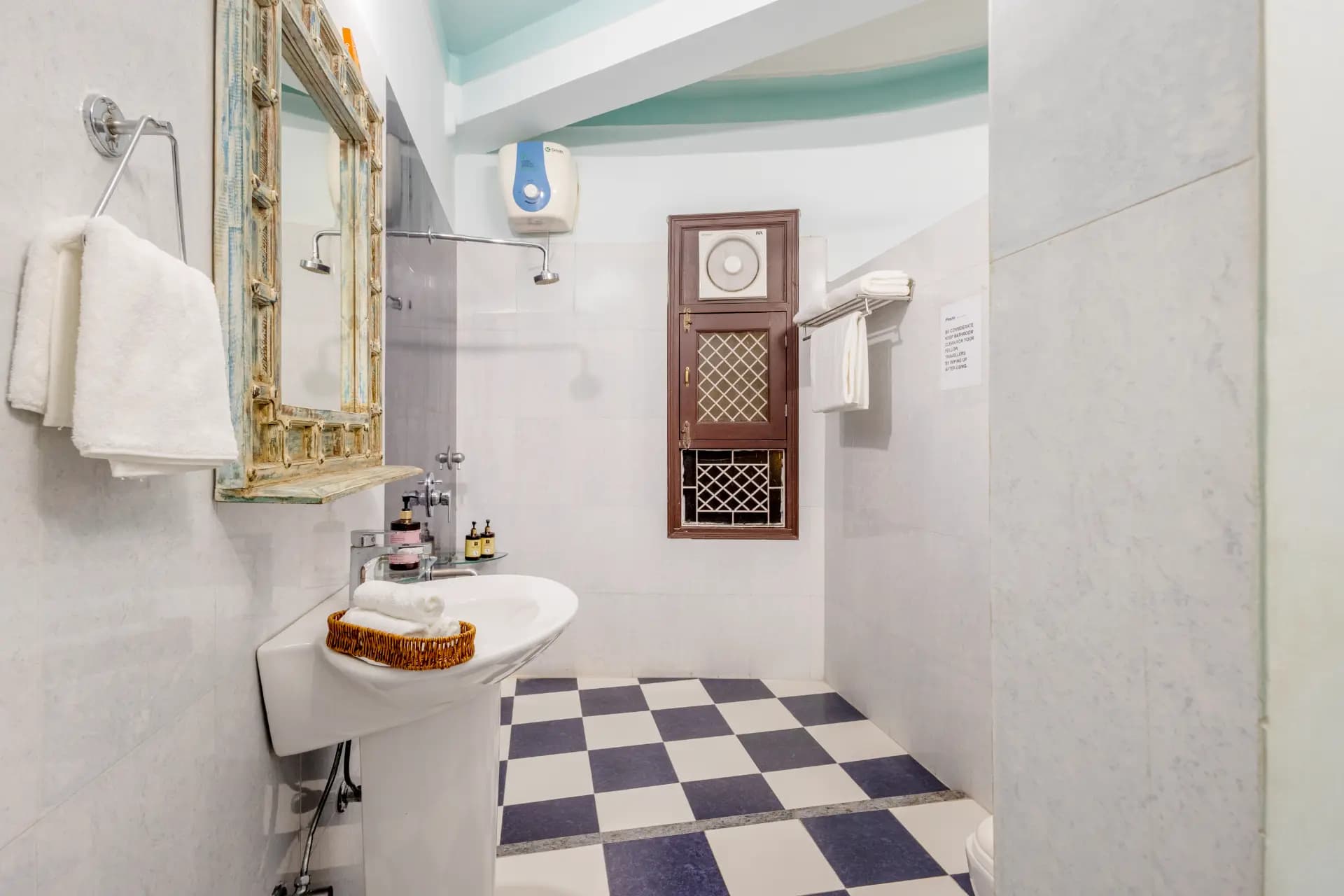 Abhimanyu Mansion Pearl | A 6-BHK Manor With Rajasthani Charm & a Garden In City’s Heart - Image 23