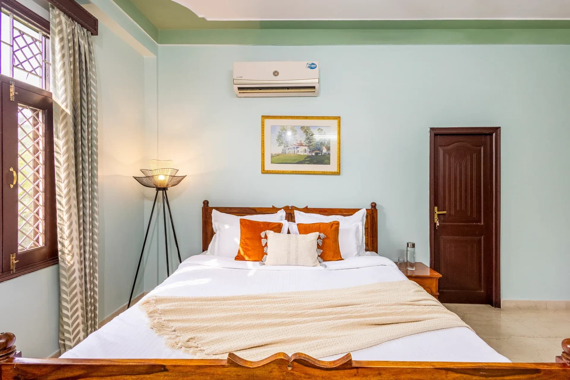 Abhimanyu Mansion Sapphire | 4-BHK Heritage Haveli With Outdoor Dining Area & Garden in City Centre - Image 30