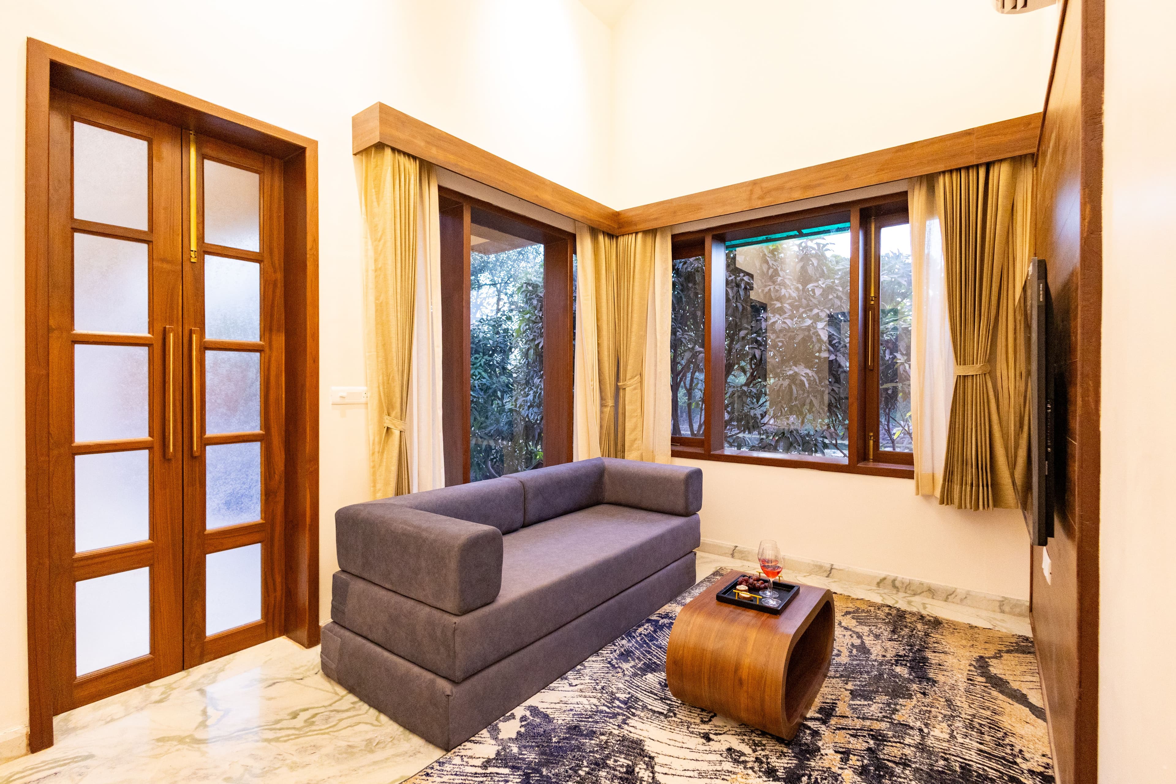Still River Suites | 1-BHK With Private Heated Pool, Jacuzzi, Shared Pool, Garden, Restaurant & Aravali Views - Image 9