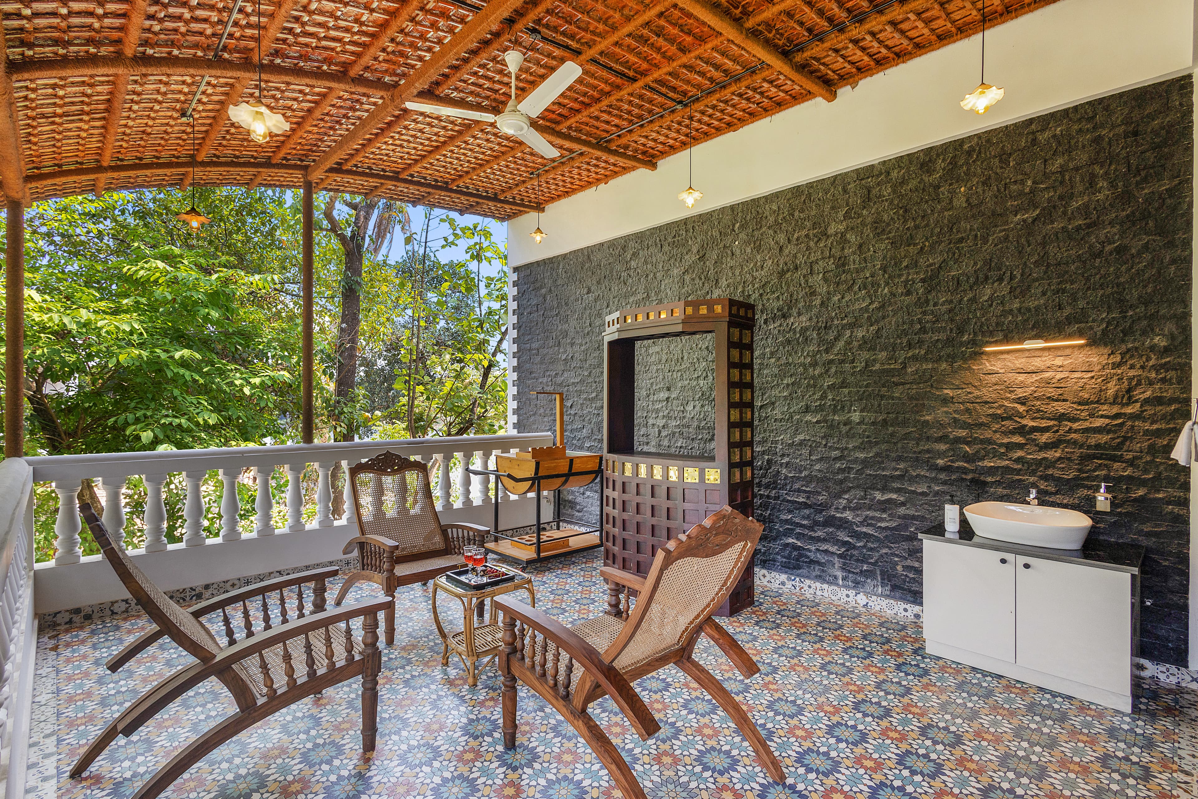 Vintage Retreat | 5-BHK Riverfront Heritage Villa With Cultural-Themed Rooms Near Malayattoor - Image 7