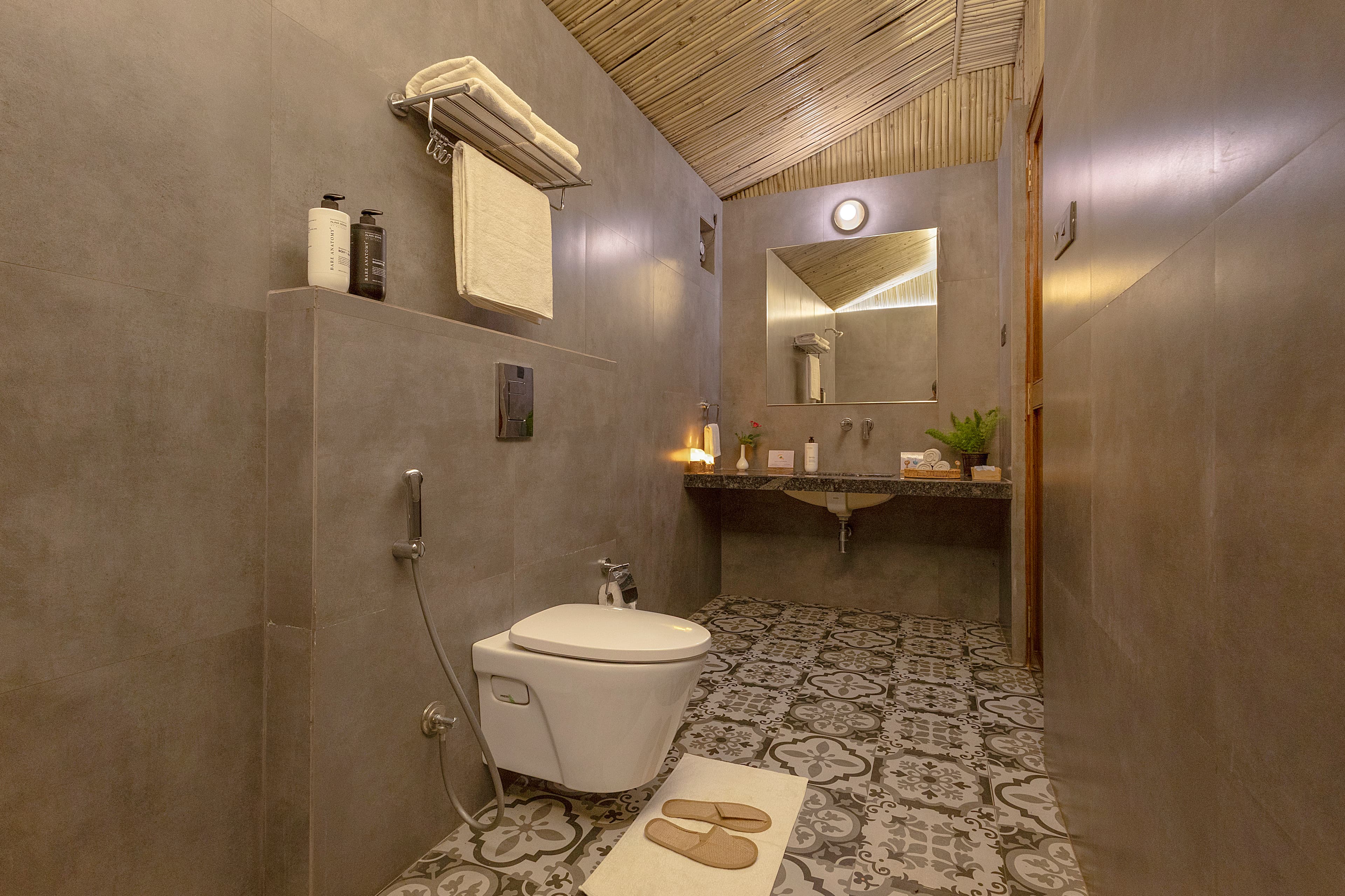 Timber Premium Suite | Pet-friendly Bamboo Cottage with Pvt Verandah, Lounge & Shared Outdoor seating & Restaurant - Image 9