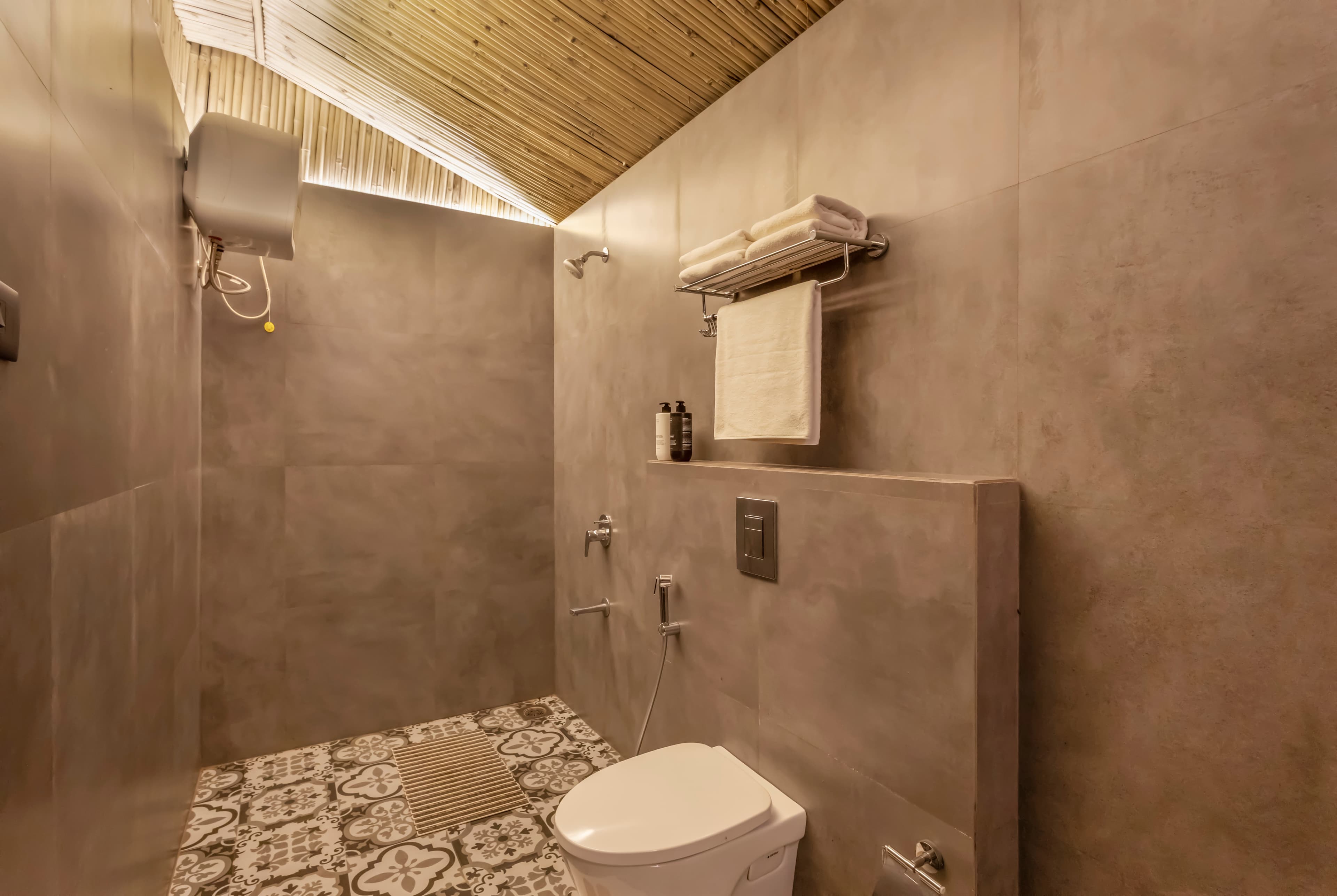 Timber Premium Suite | Pet-friendly Bamboo Cottage with Pvt Verandah, Lounge & Shared Outdoor seating & Restaurant - Image 17