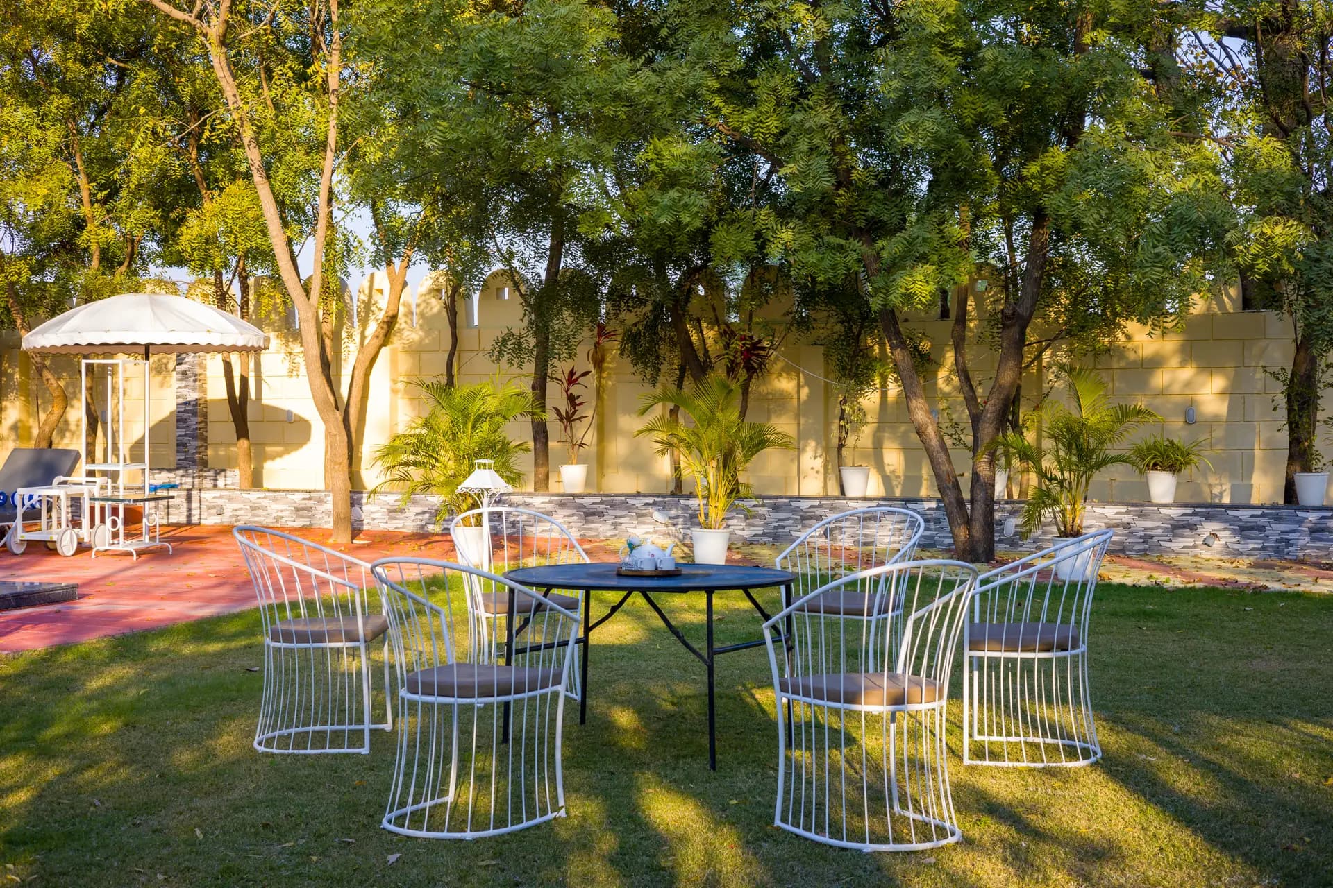 Roohmon’s Farm | Exquisite 5-BHK Retreat With Private Pool, Garden & Bar - Image 3
