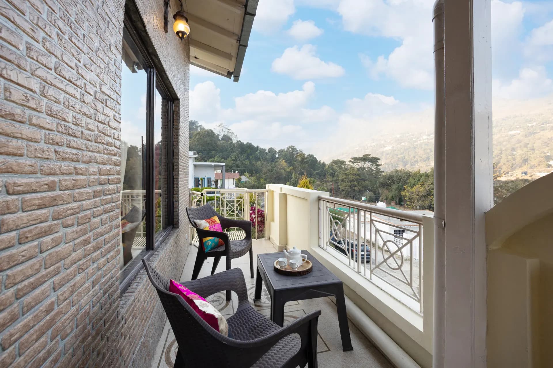 Cozy Nest | 2-BHK | Garden | Balcony | Swing | Bathtub | Bonfire Area  - Image 9