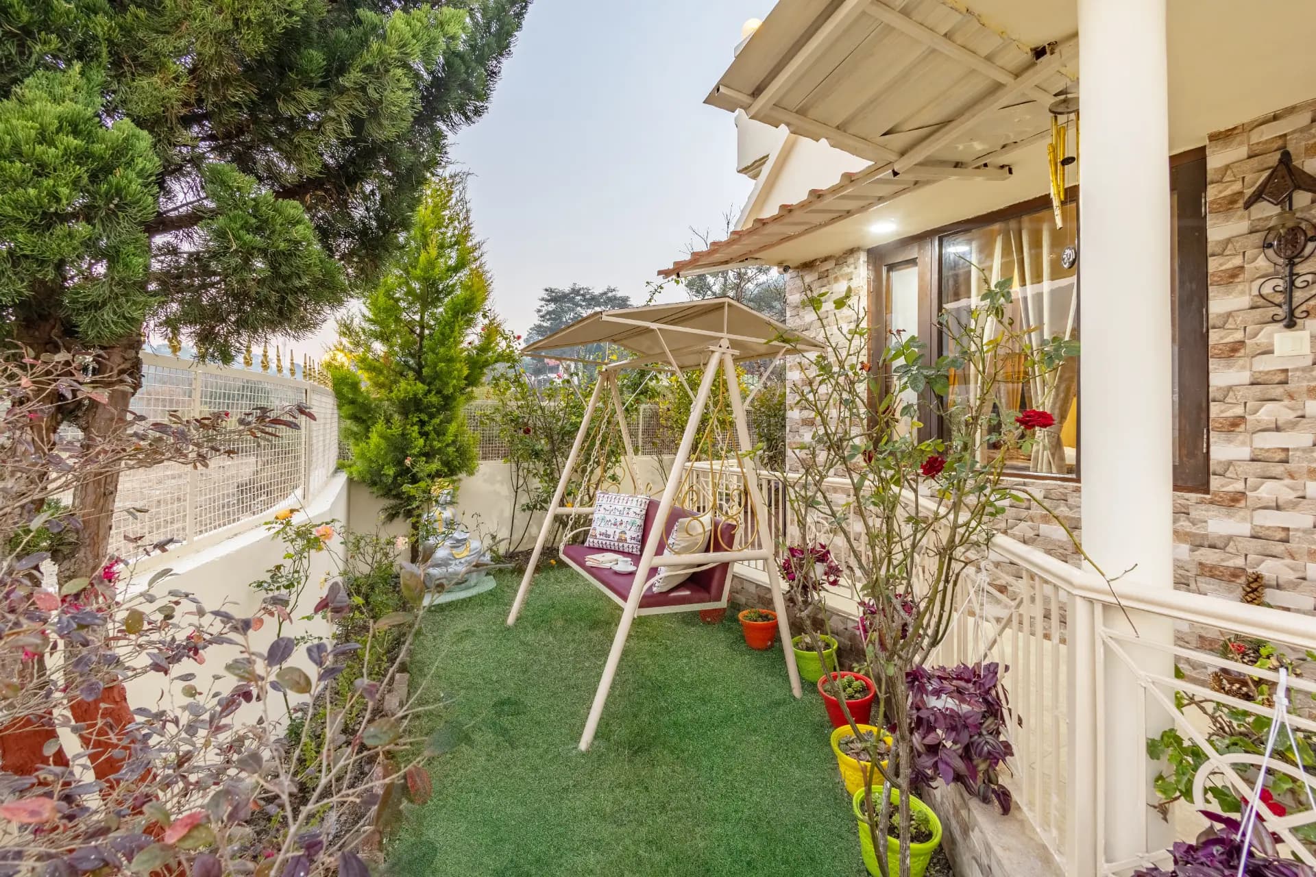 Cozy Nest | 2-BHK | Garden | Balcony | Swing | Bathtub | Bonfire Area  - Image 3