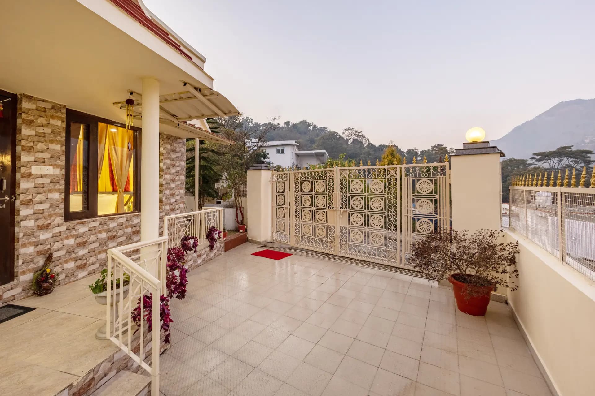 Cozy Nest | 2-BHK | Garden | Balcony | Swing | Bathtub | Bonfire Area  - Image 5