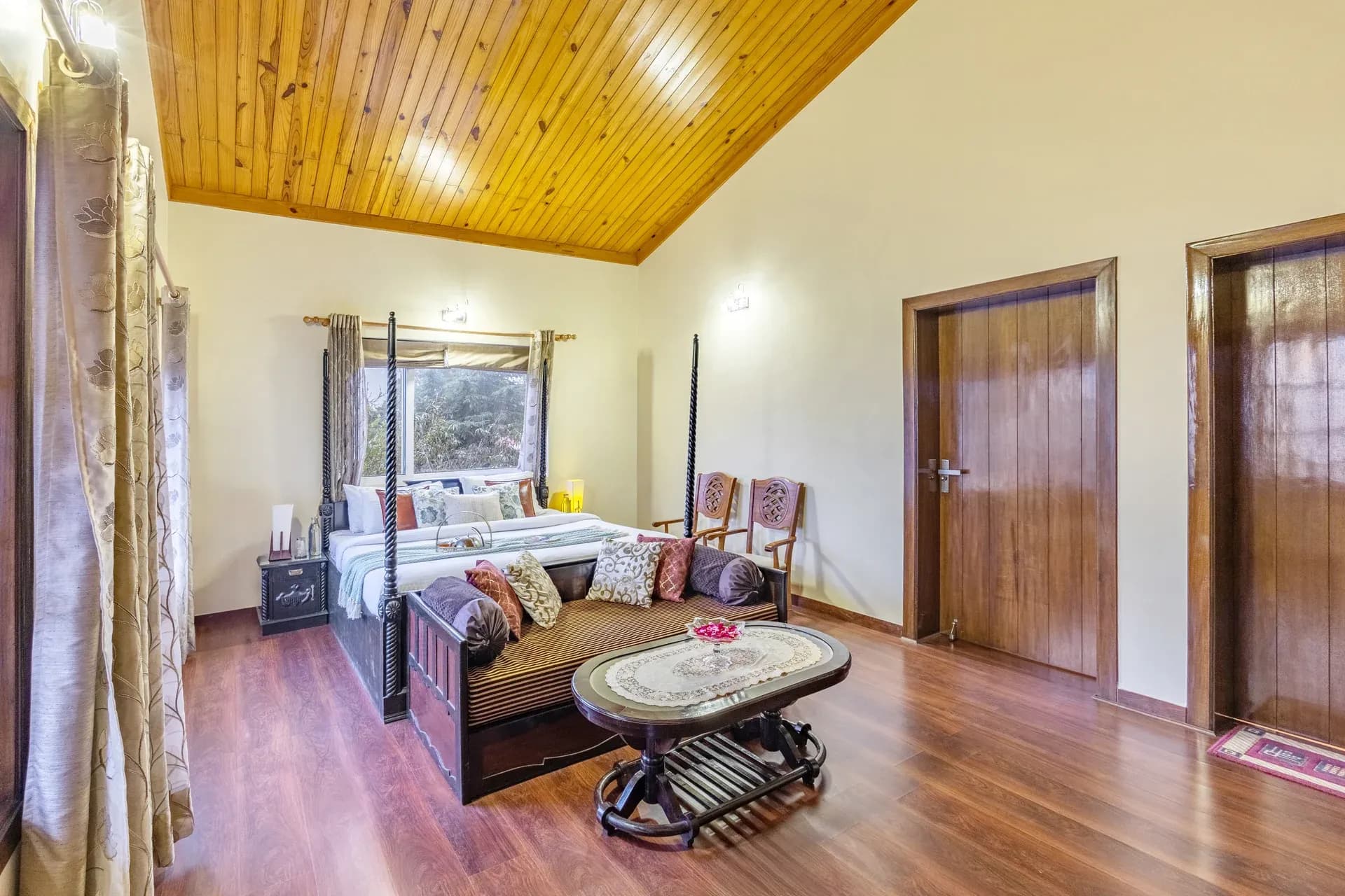 Villa Harmony | 2-BHK | Garden | Balcony | Hill view - Image 26