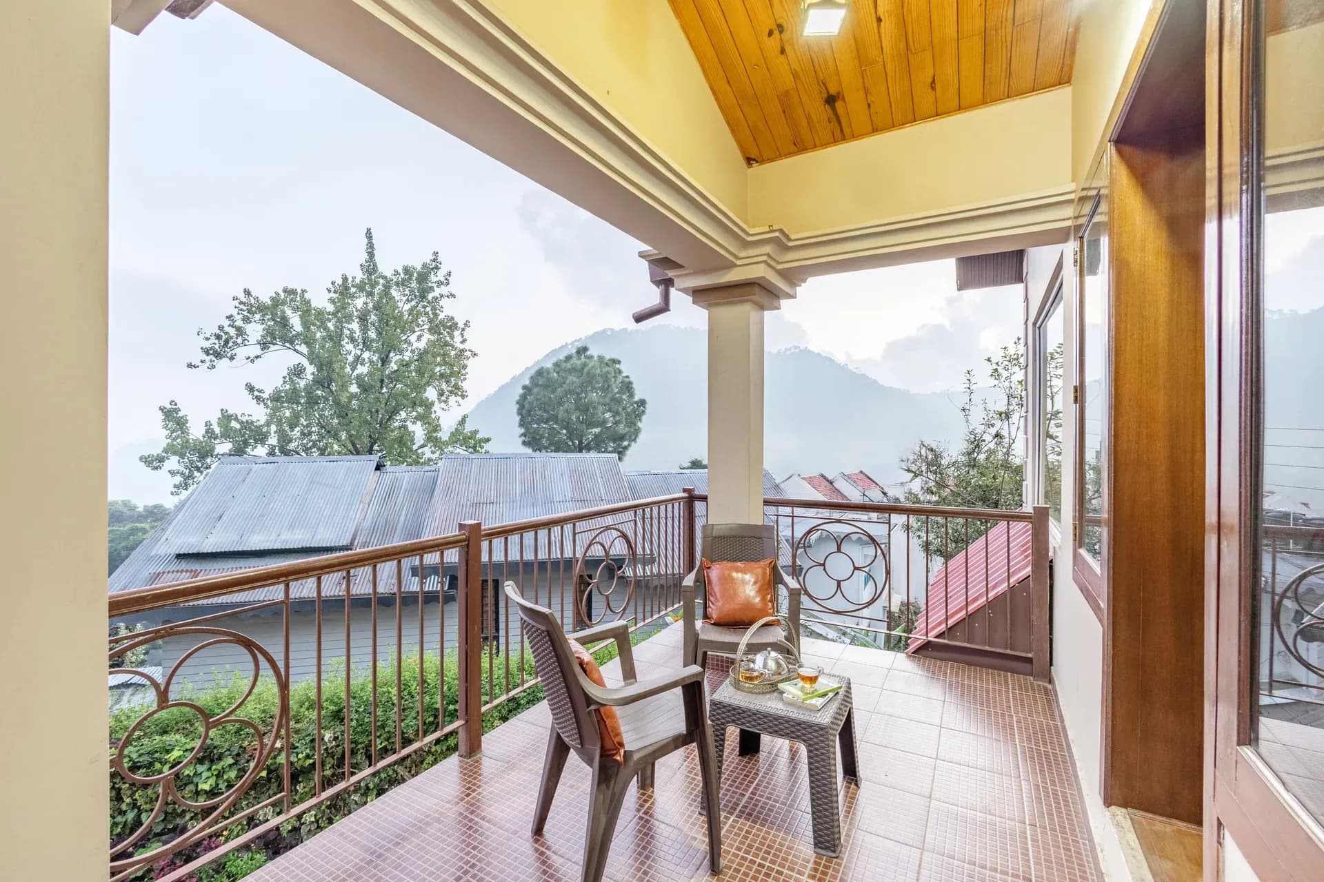 Villa Harmony | 2-BHK | Garden | Balcony | Hill view - Image 22