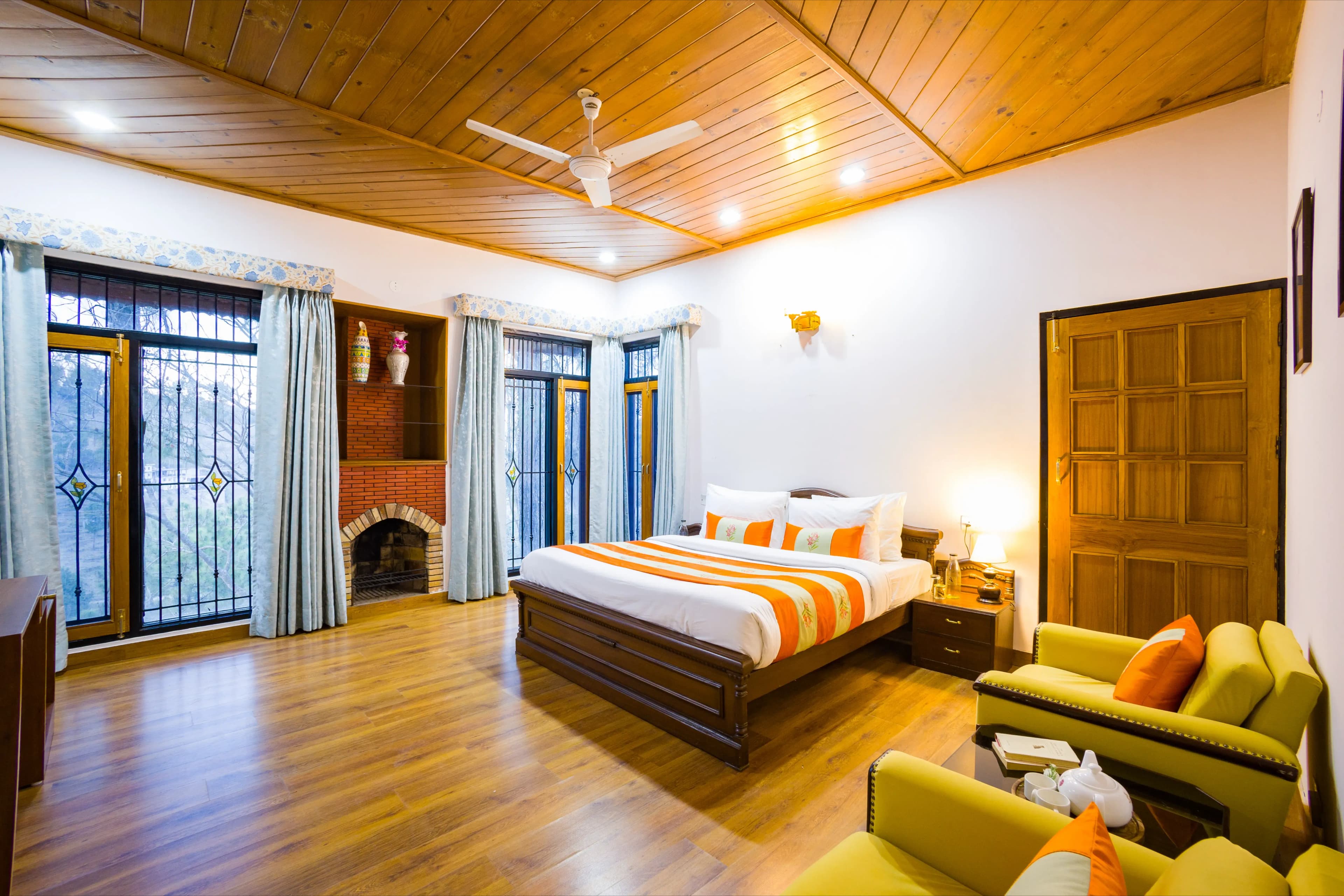 Mehar Villa | 3-BHK Hillside Retreat With Garden & Scenic Views - Image 9