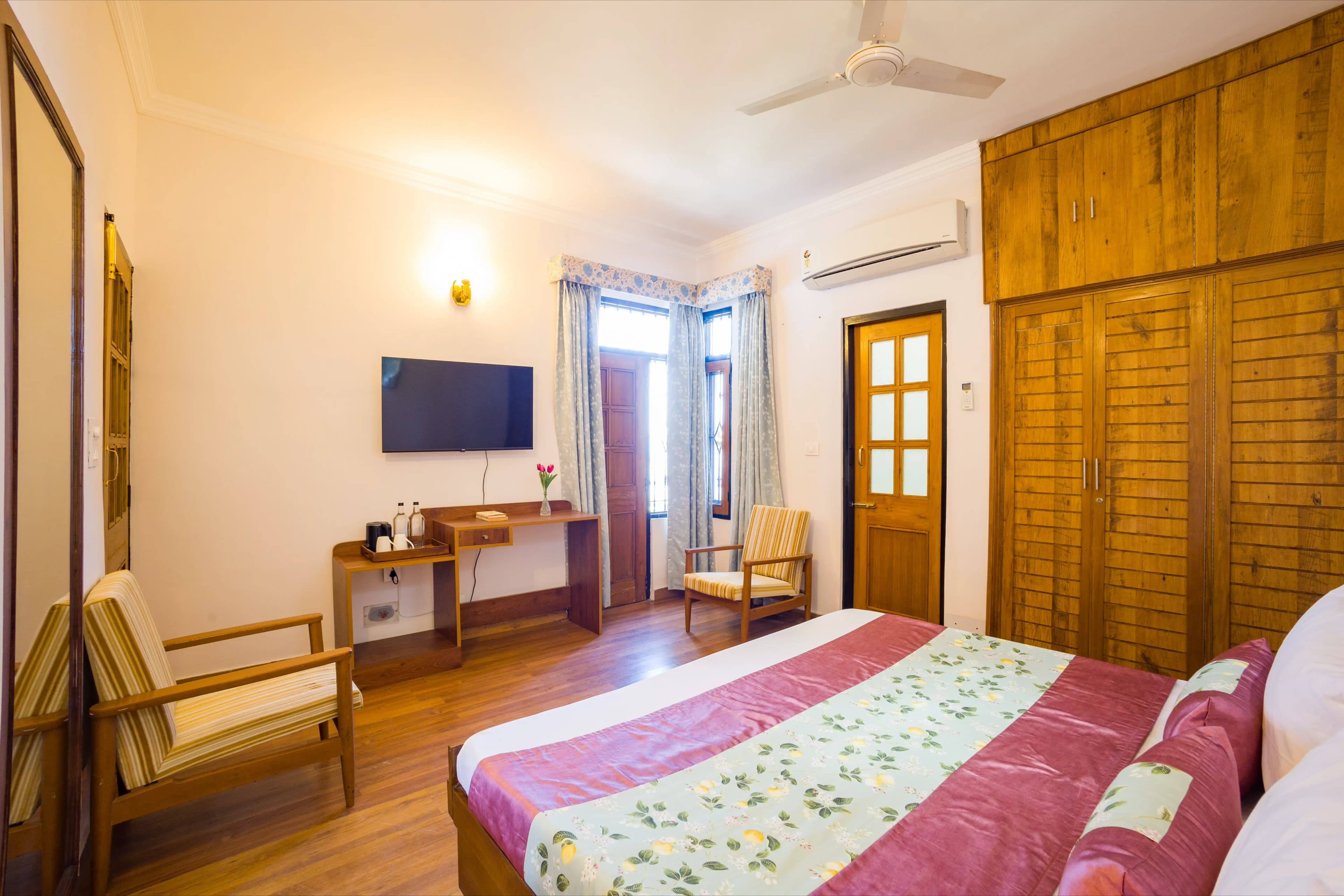 Mehar Villa | 3-BHK Hillside Retreat With Garden & Scenic Views - Image 27