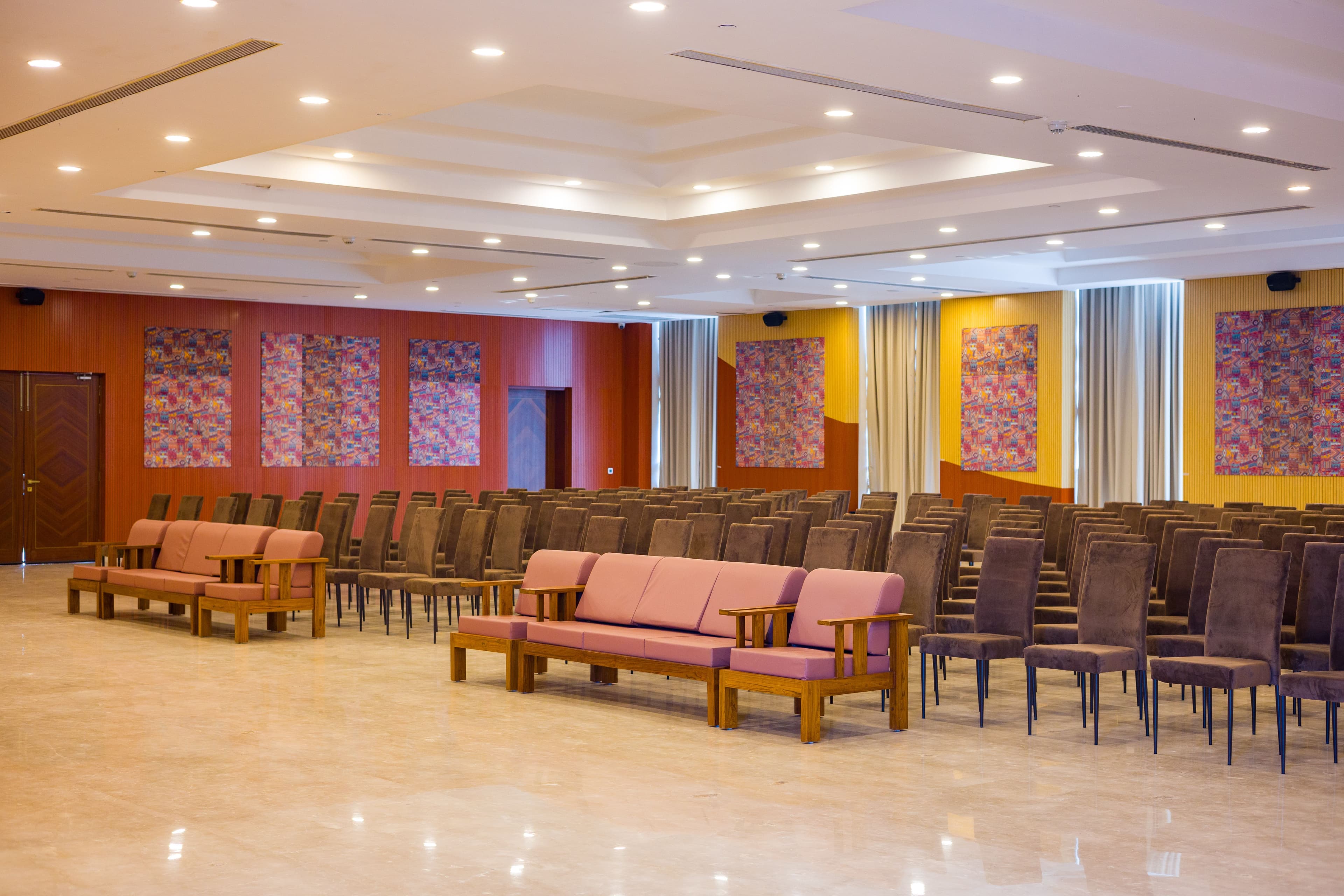 Eternal Oasis City View Suite | Chic 1-Room With Restaurant & Celebration Venue | Golf Course Road - Image 17