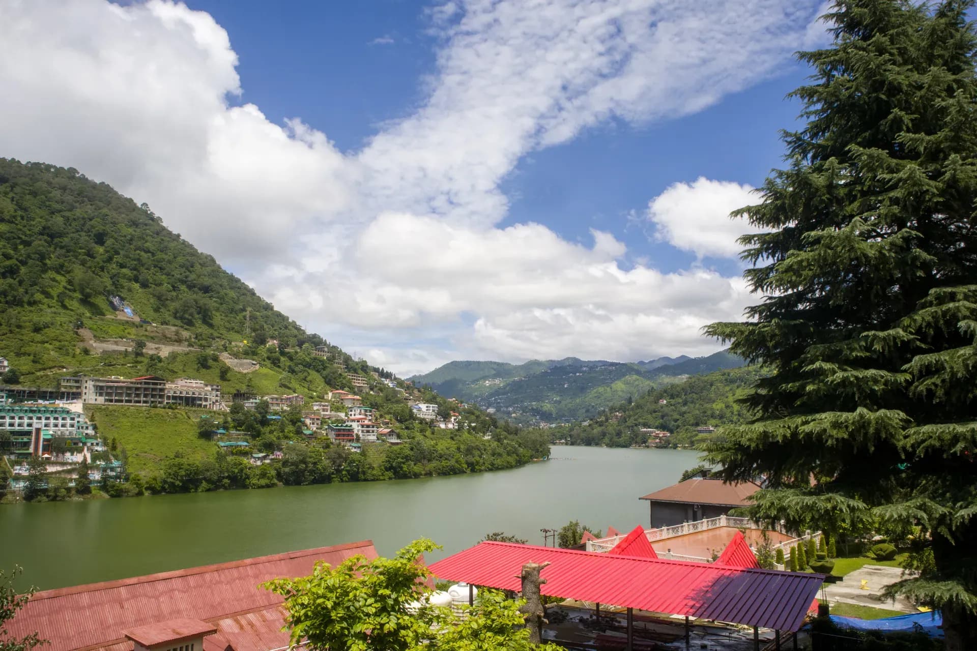 Irayna | 4-BHK | Garden & Lake View | Studio Room - Image 28