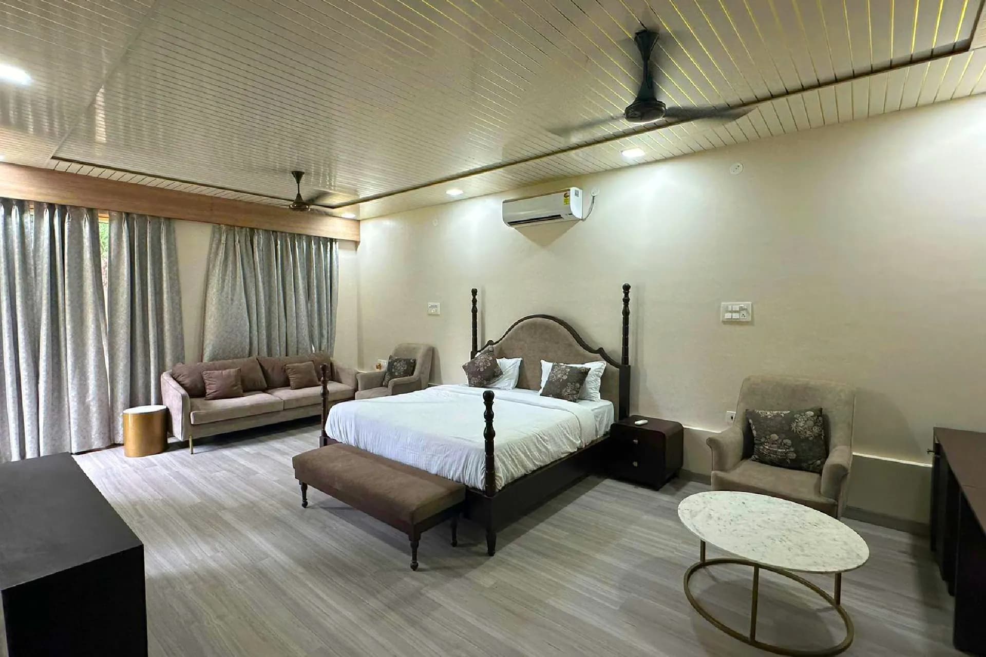  Esh | Charming Pet-friendly 6-BHK Villa With Private Pool & Garden - Image 27