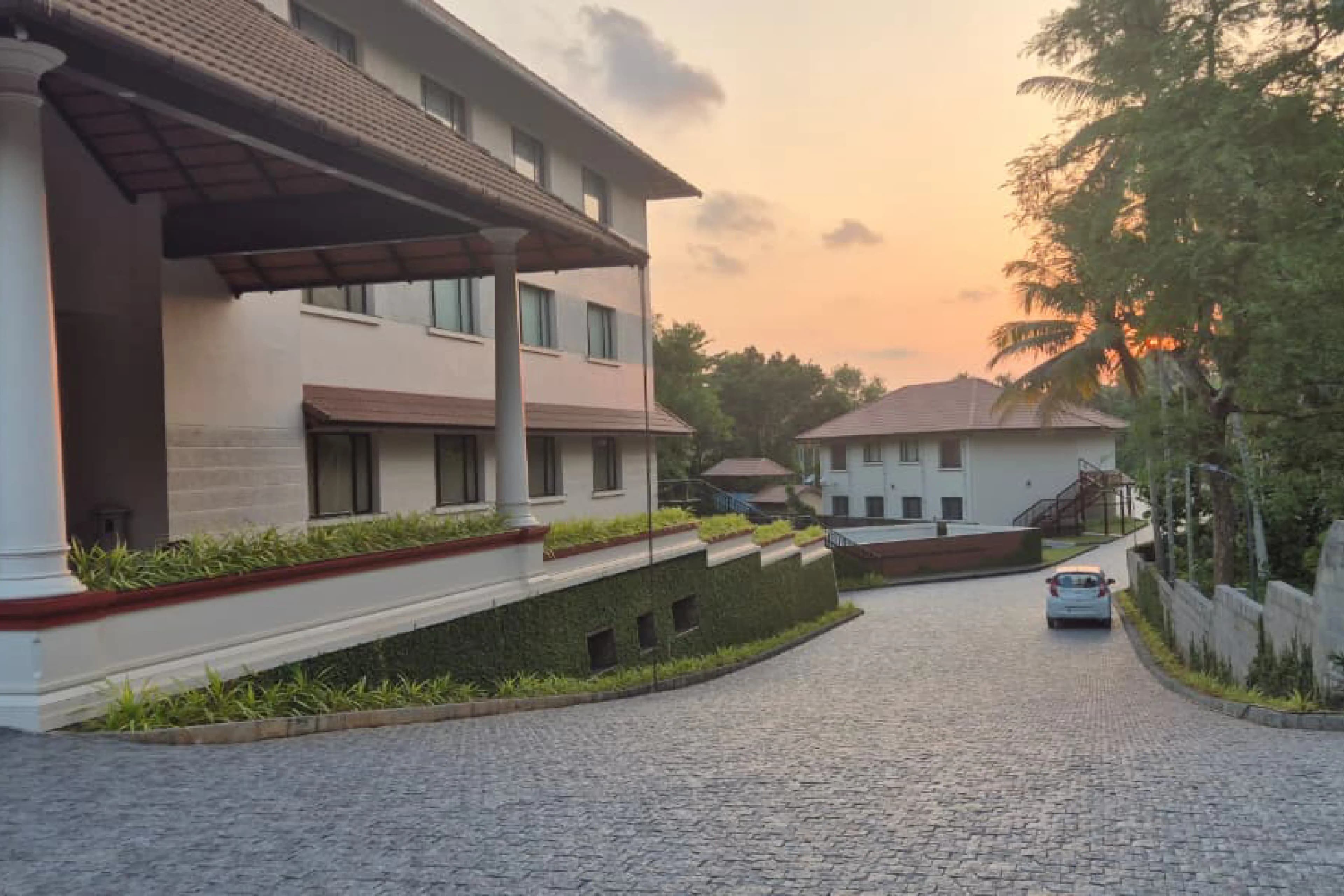 Still Waters Premium Suite | Lakeside Stay with Restaurant, Coffee House, Shared Pool & Gaming Zone - Image 44