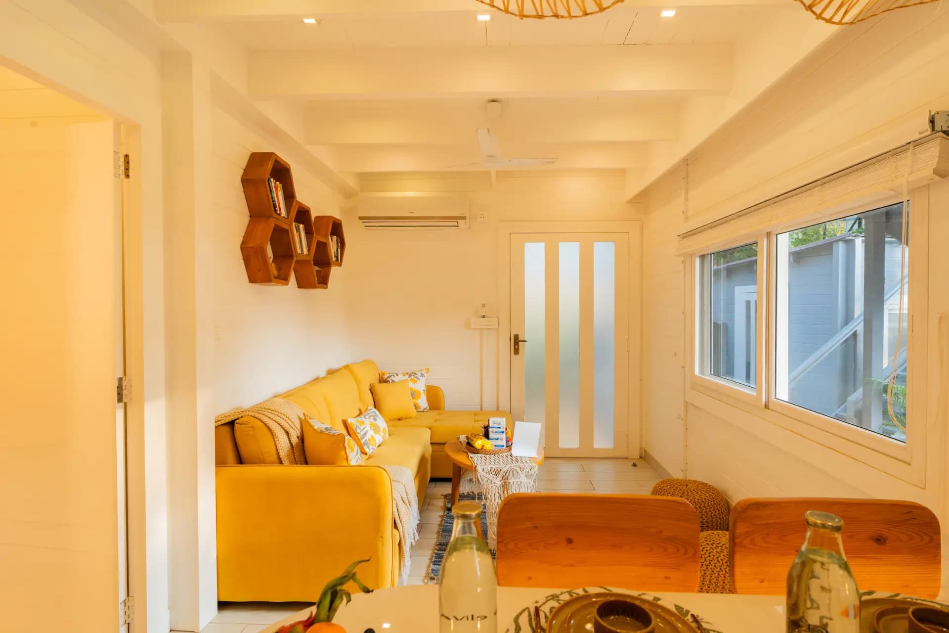 House of Neptune | 1-BHK Cottage | 10 mtrs from Ashwem Beach - Image 7