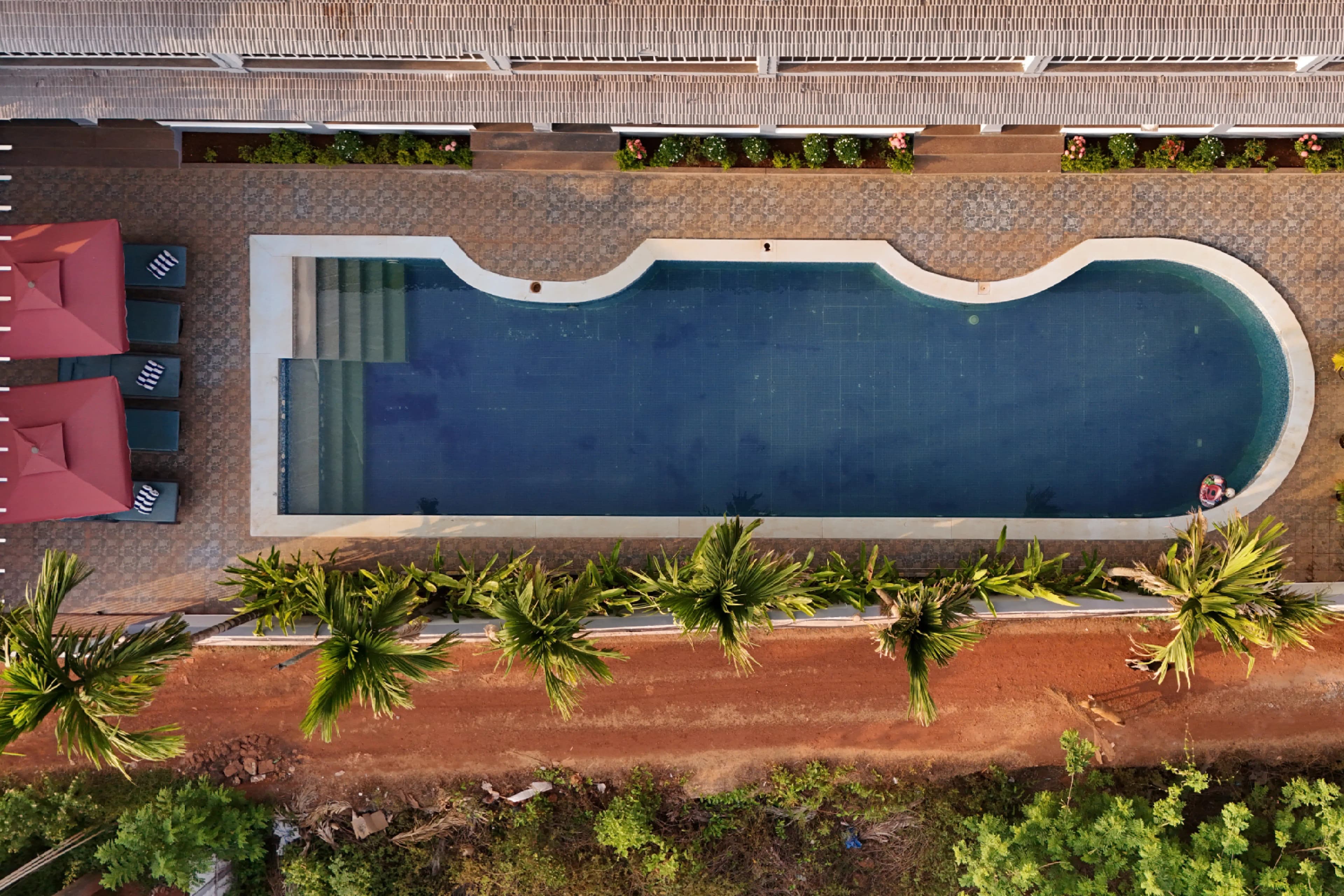 Gracias Bleu | 1-Room Retreat With Sea Views, Common Pool, & Restro Close to Ashwem Beach - Image 5